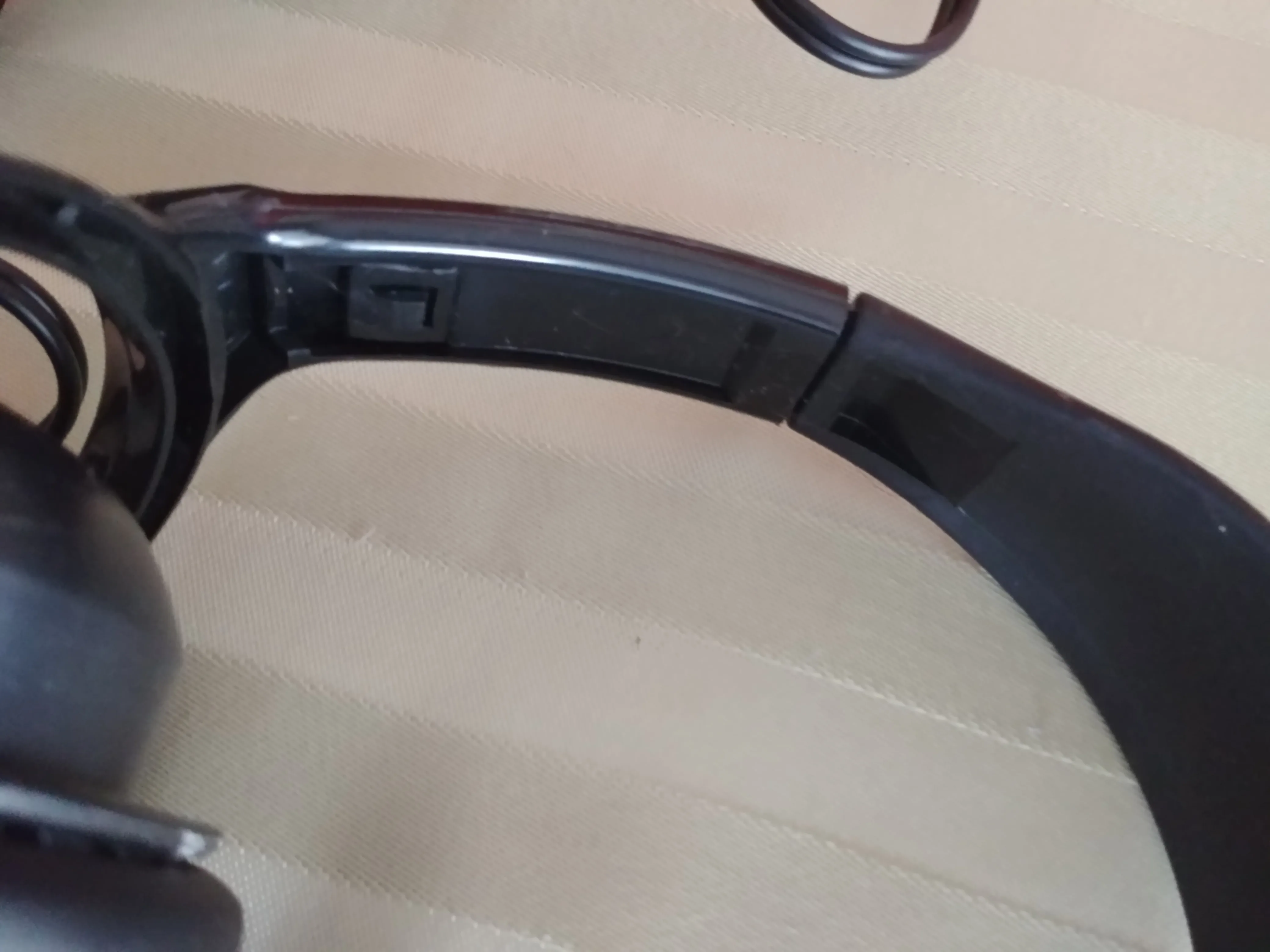 Labtec- Elite 825 Stereo Headphones Good Condition image indicator(3)