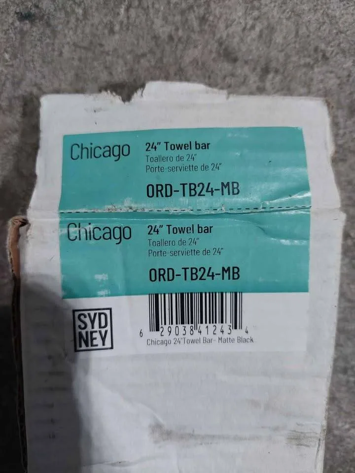 New Sydney Chicago 24" Towel Bar Black image indicator(3)