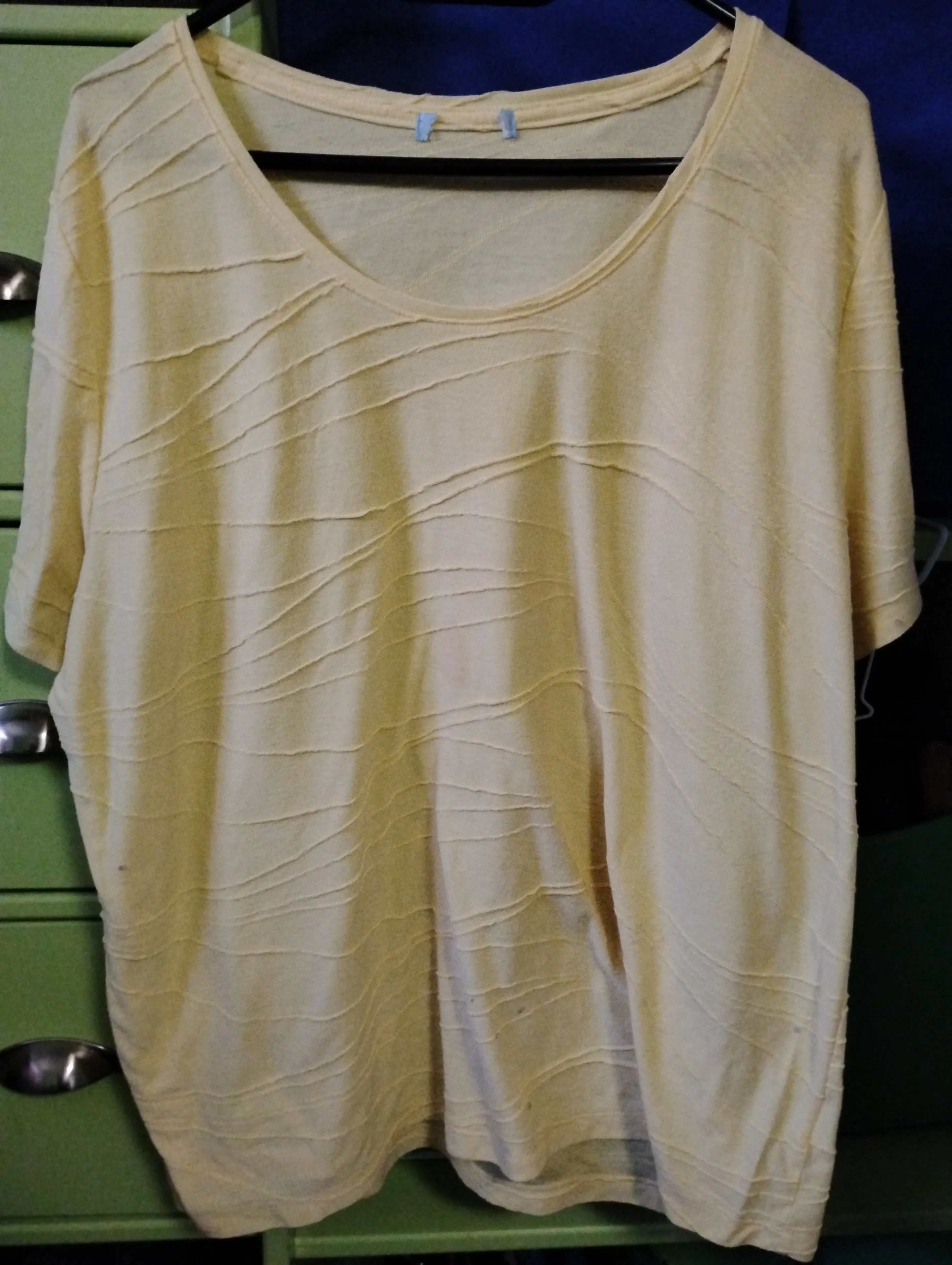 Women’s T-Shirt — XL (Good Condition) thumbnail