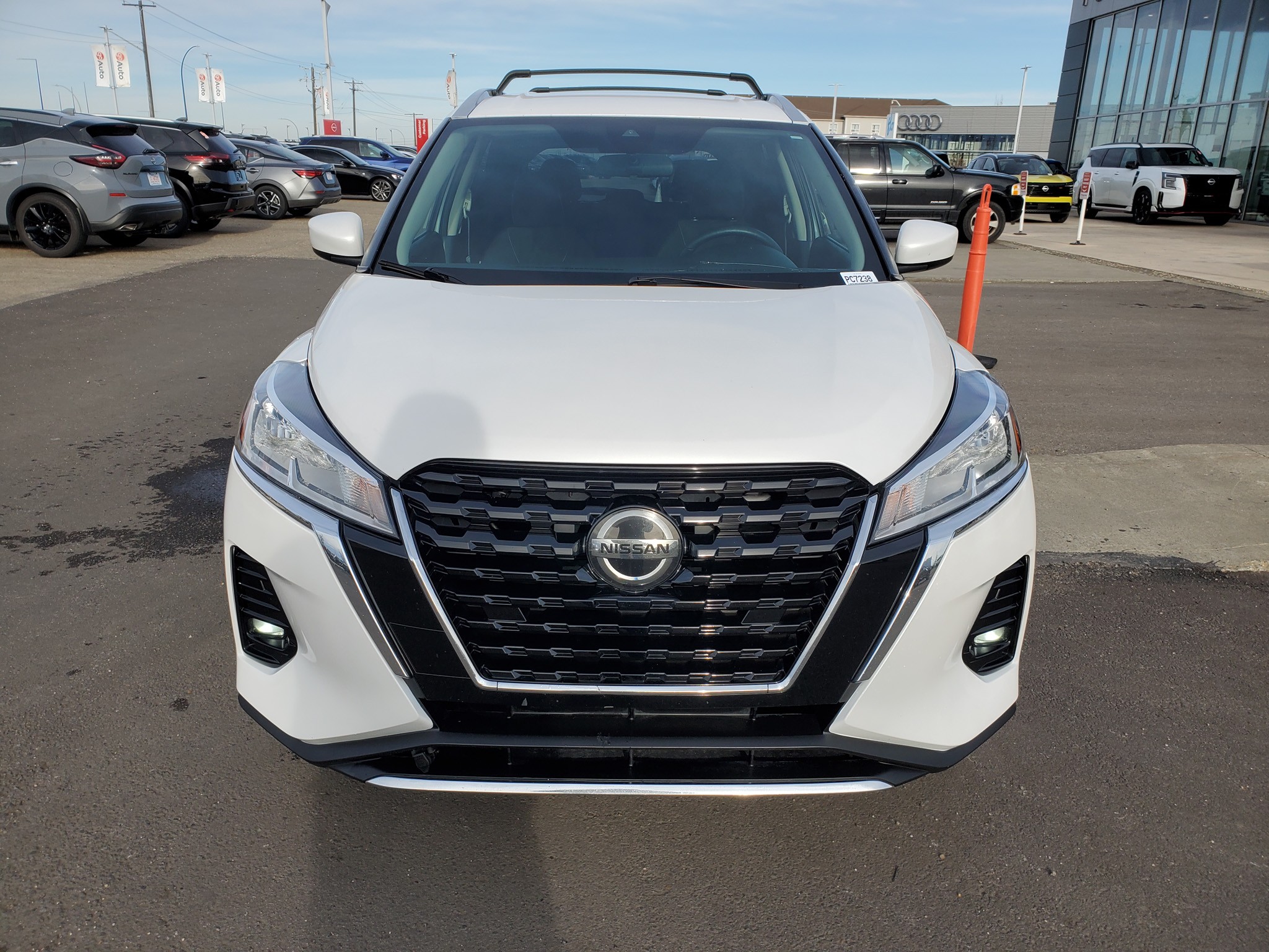 2021 Nissan Kicks SV - photo 2