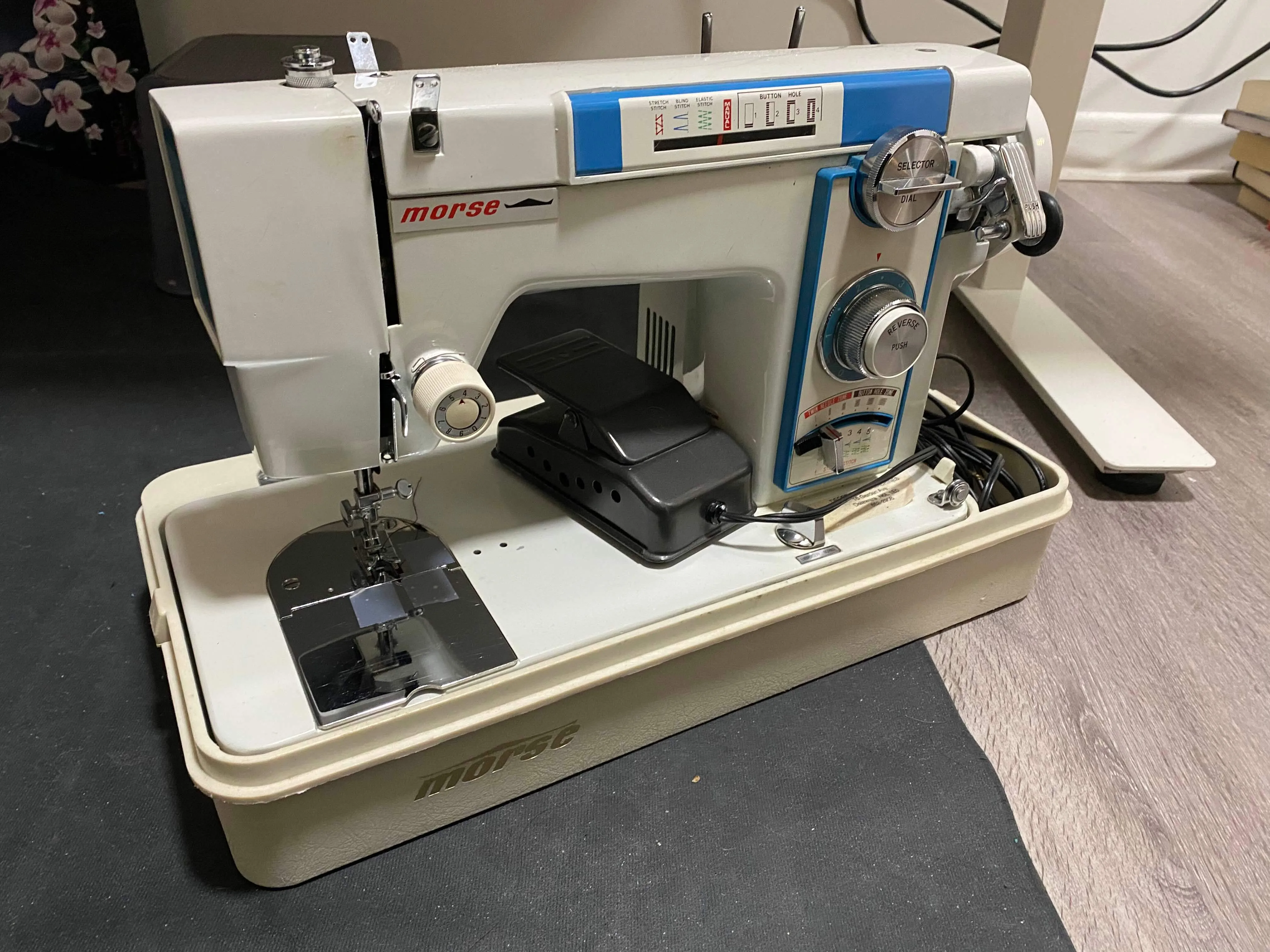 Vintage Morse Sewing Machine 6300