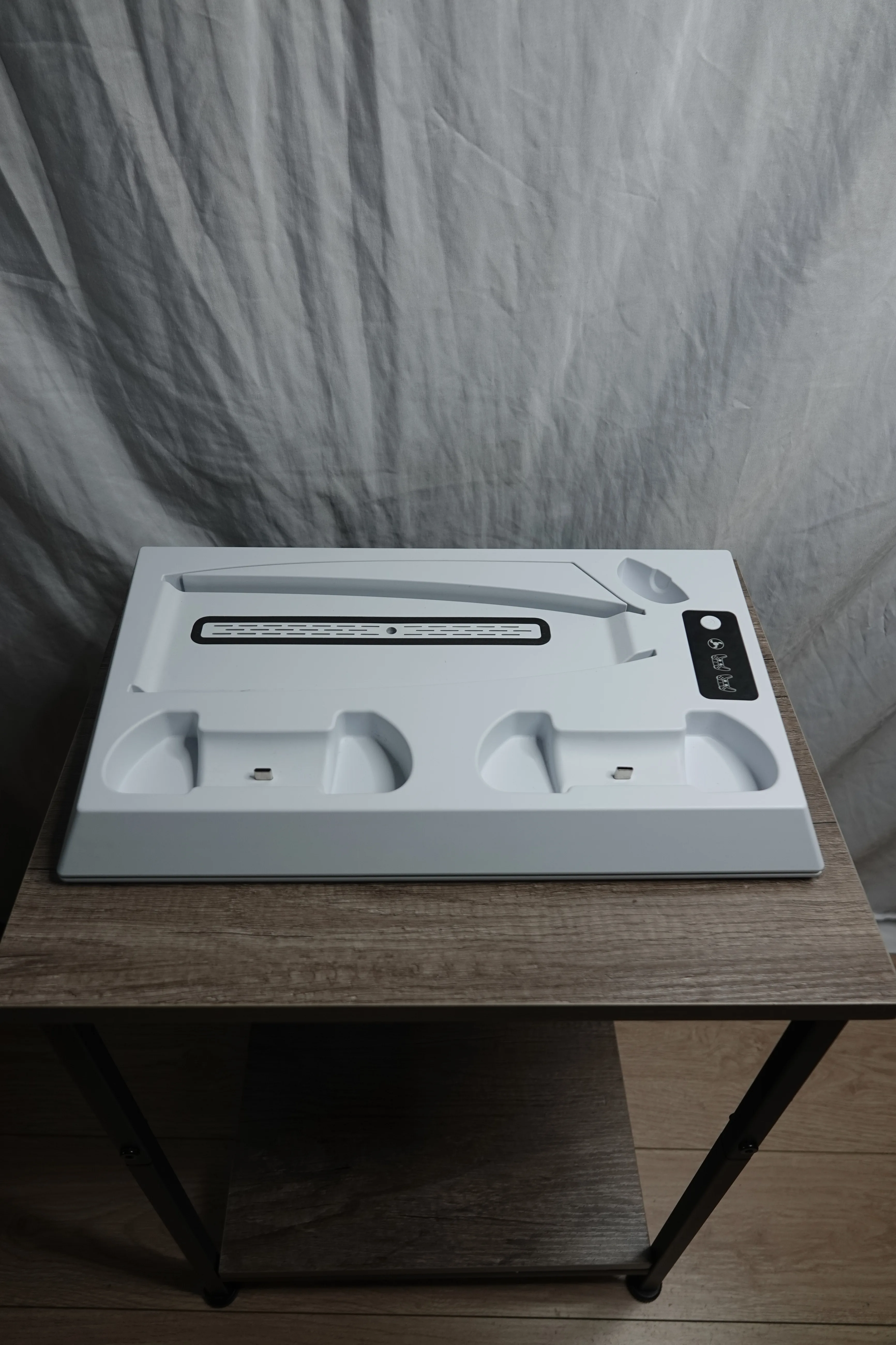 Multifunctional Cooling & Charging Station for PS5