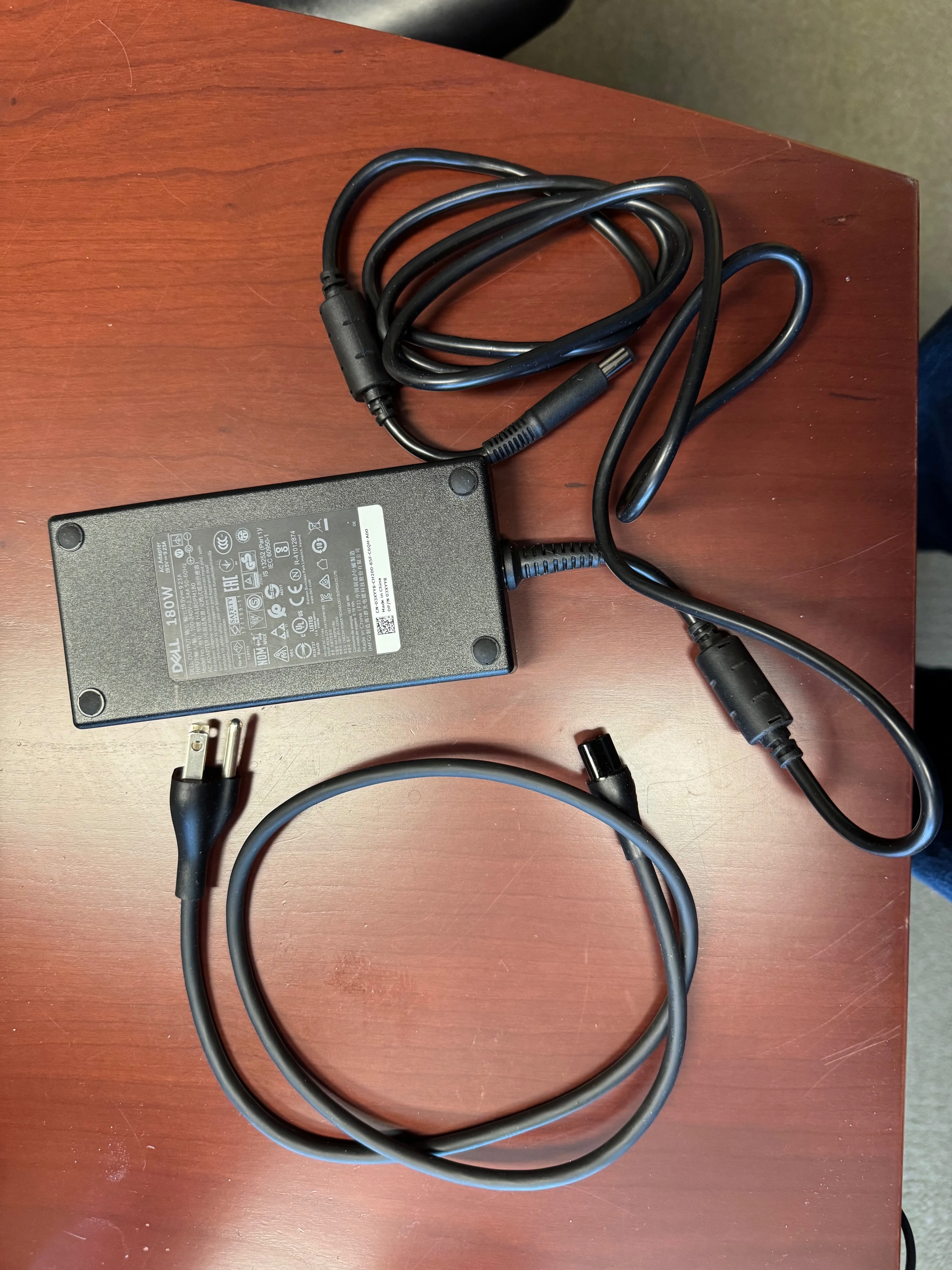 K16A Business Thunderbolt Dock,TB16Docking Station, 180W Adapter image indicator(3)