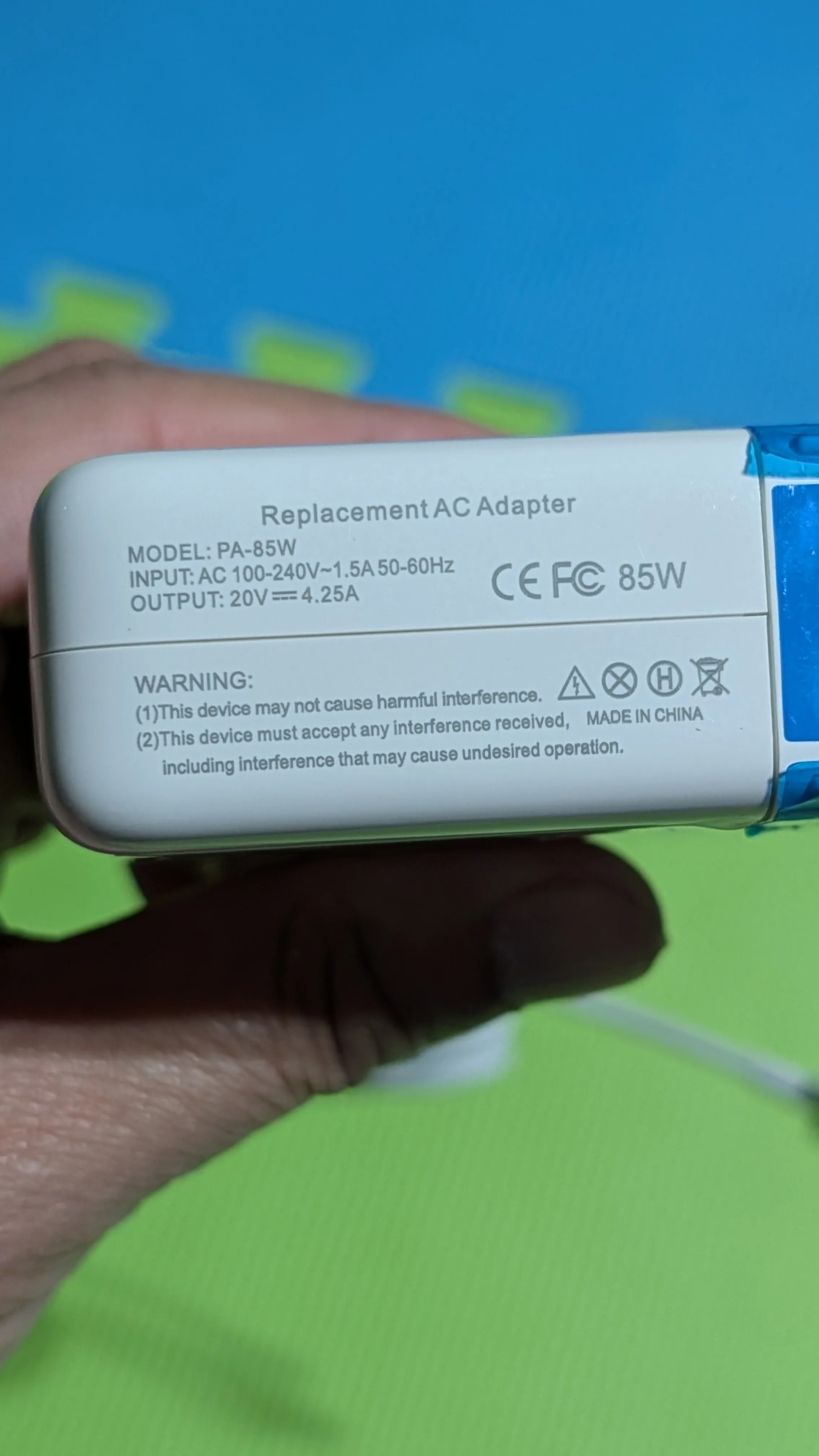 MacBook Pro Charger - 85W T-Tip Power Adapter image indicator(3)