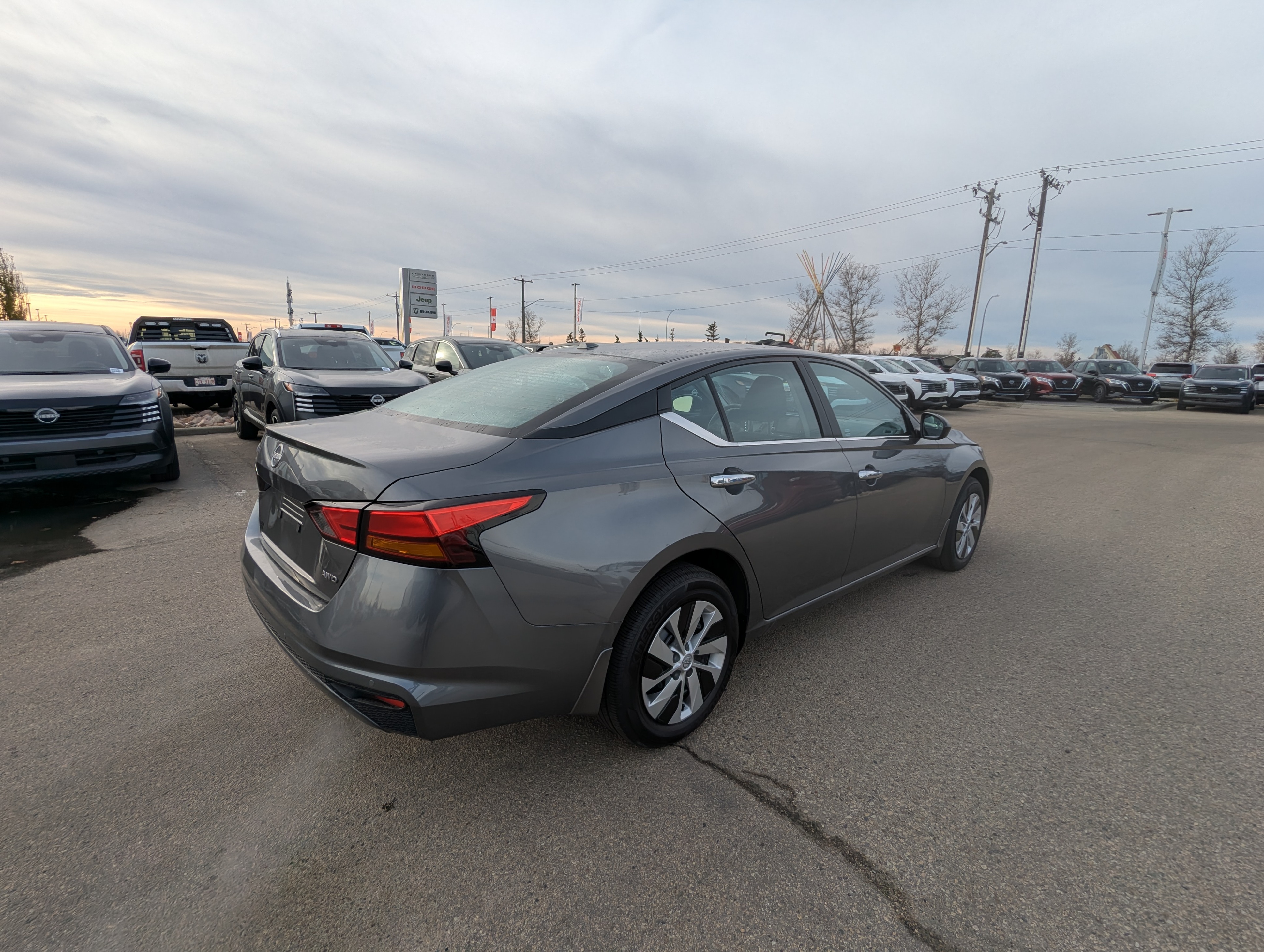 2025 Nissan Altima S - photo 5
