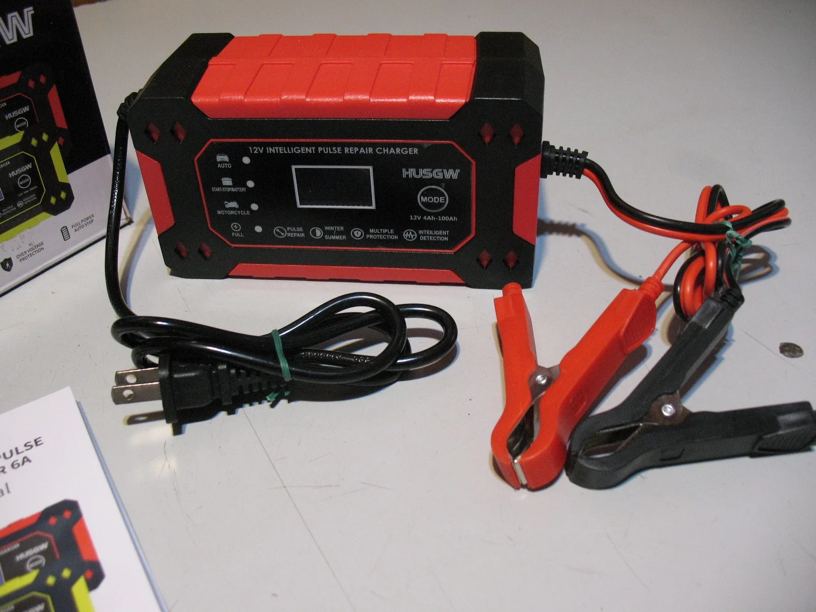12 Volt Intelligent Pulse Repair Battery Charger, BRAND NEW image indicator(6)
