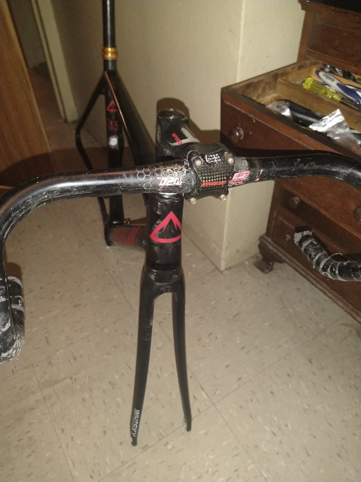 Fuji One. 1 Sl Frameset 54cm image indicator(4)