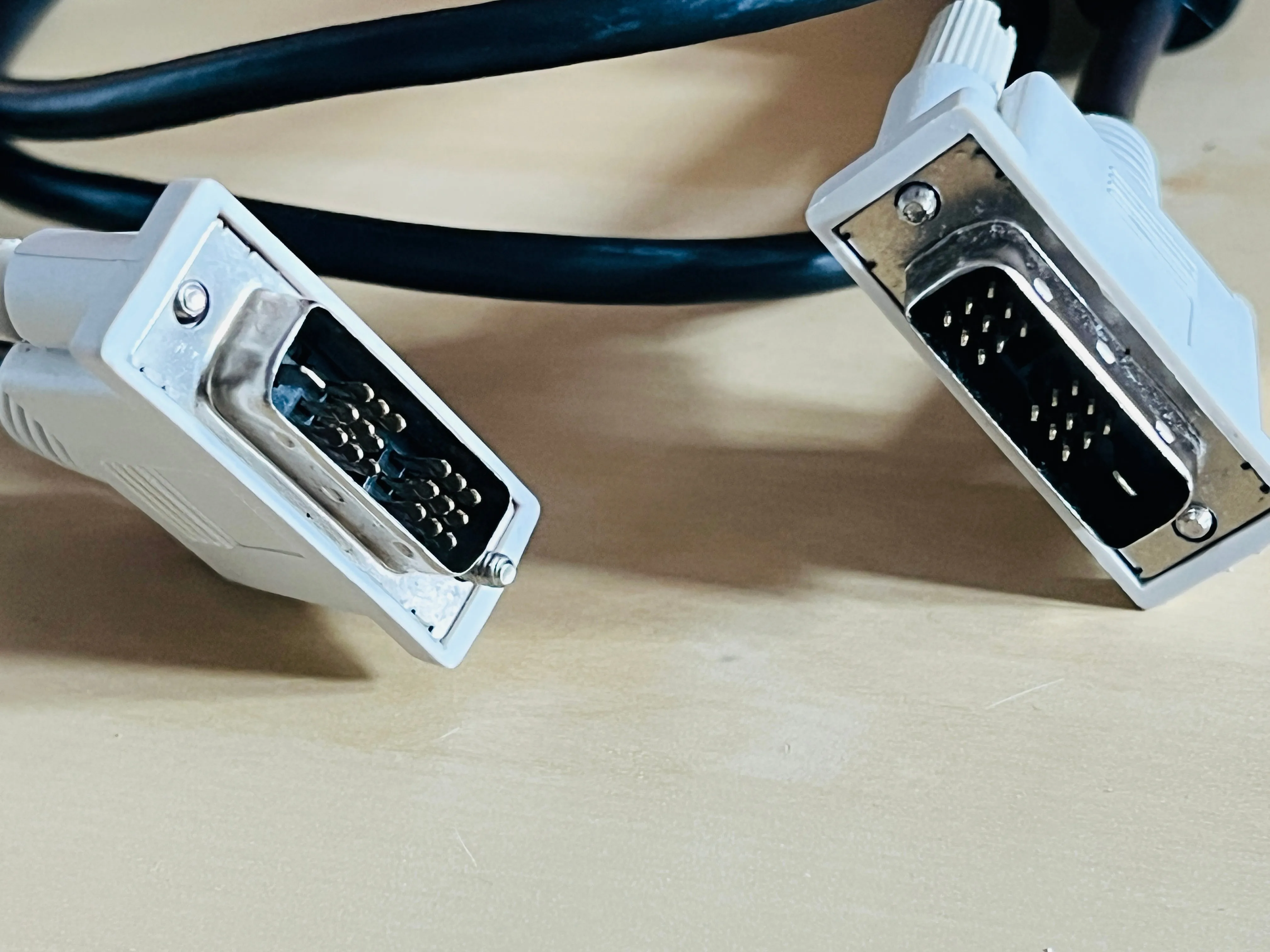 dvi-d monitor display cable / câble d'affichage image indicator(2)