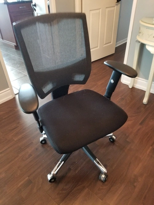 Comfortable desk chairs