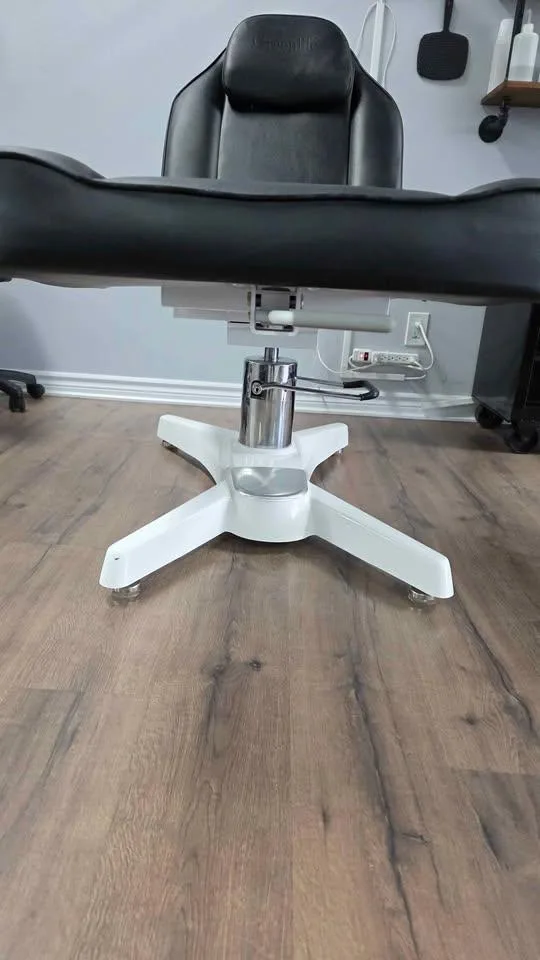 Tattoo, Spa & Beauty Adjustable Hydraulic Chairs image indicator(5)