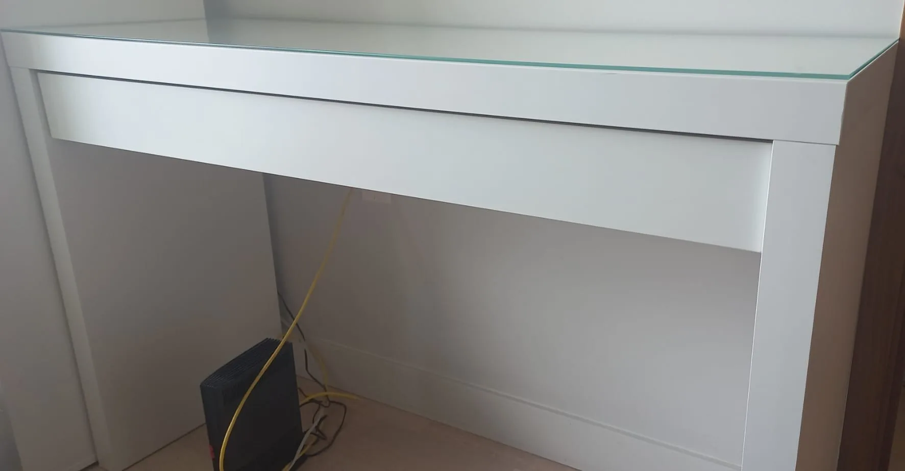 MALM Ikea dressing table (WHITE) image indicator(4)