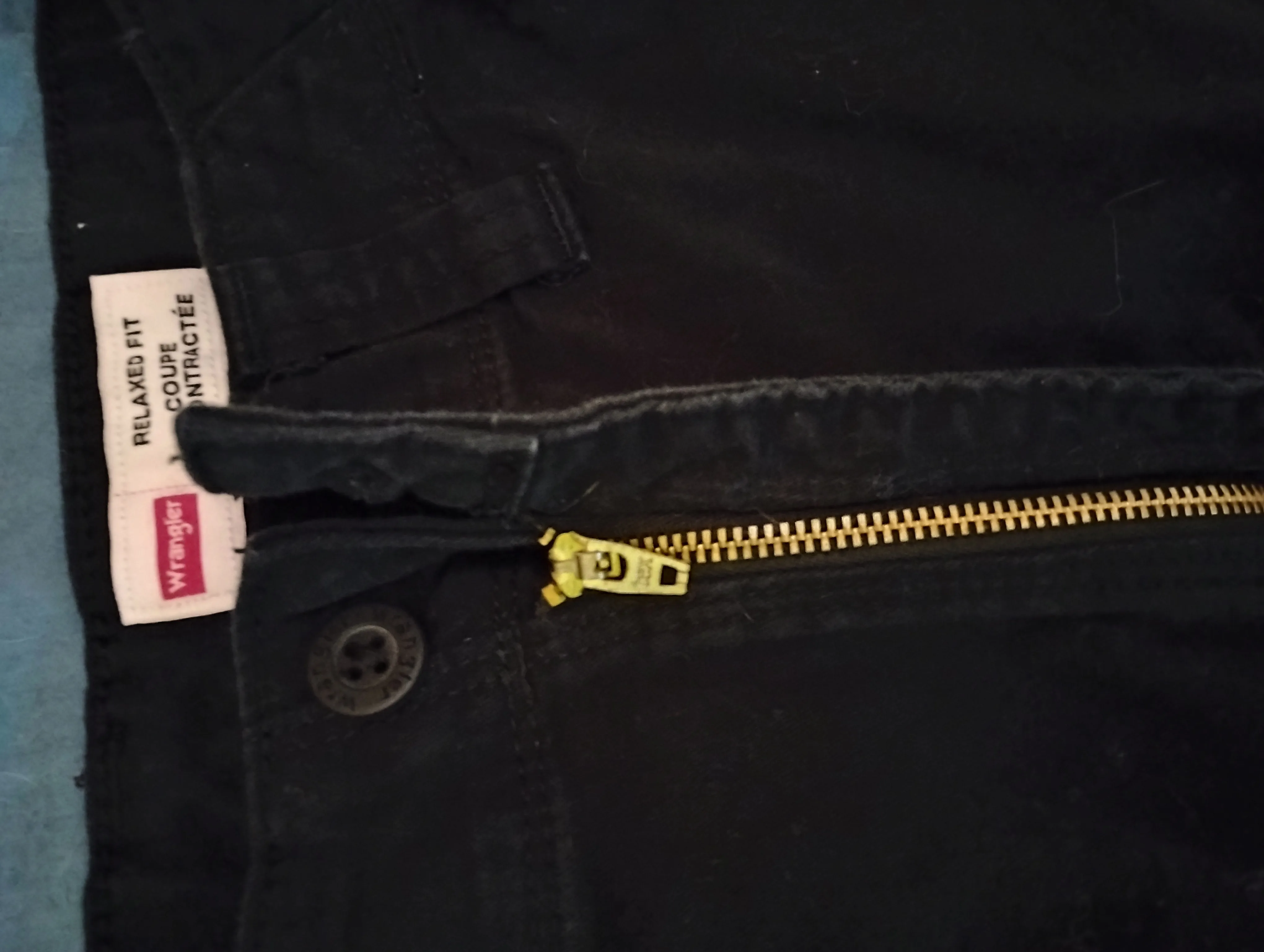 Wrangler Relaxed Fit Men’s Pants – Size 30x30 image indicator(2)