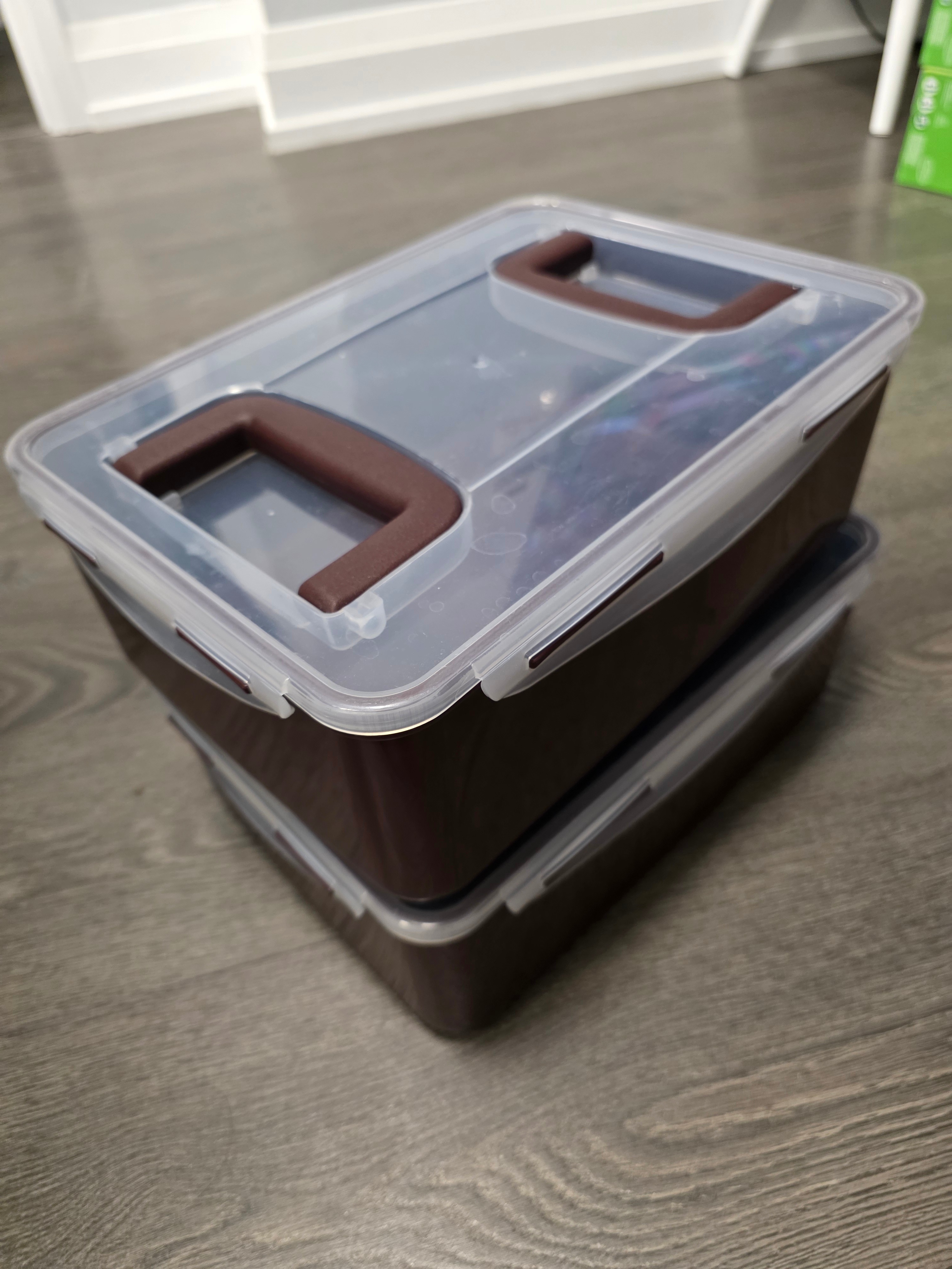 kimchi storage container