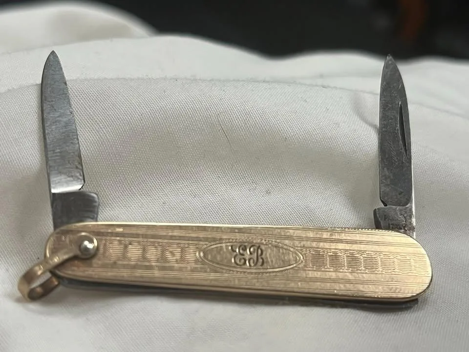 Vintage Inekut Pocket Knife image indicator(3)