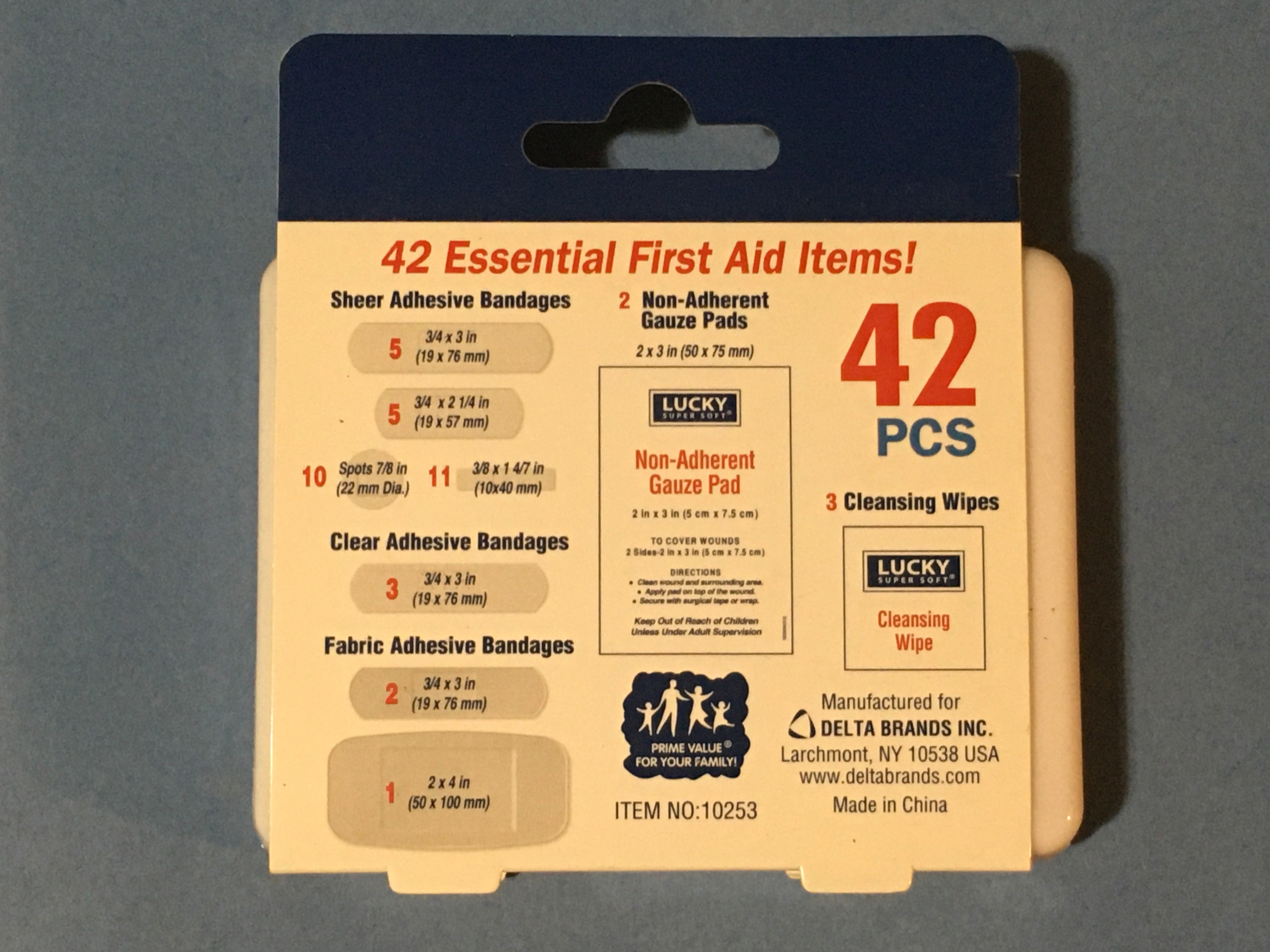 Lucky Super Soft Travel Size First Aid Kit - 42 Pieces - photo 2