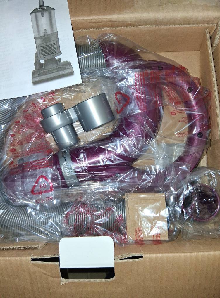New Shark Navigator Lift-Away Vacuum  Pet Hair HEPA Filter. - photo 2