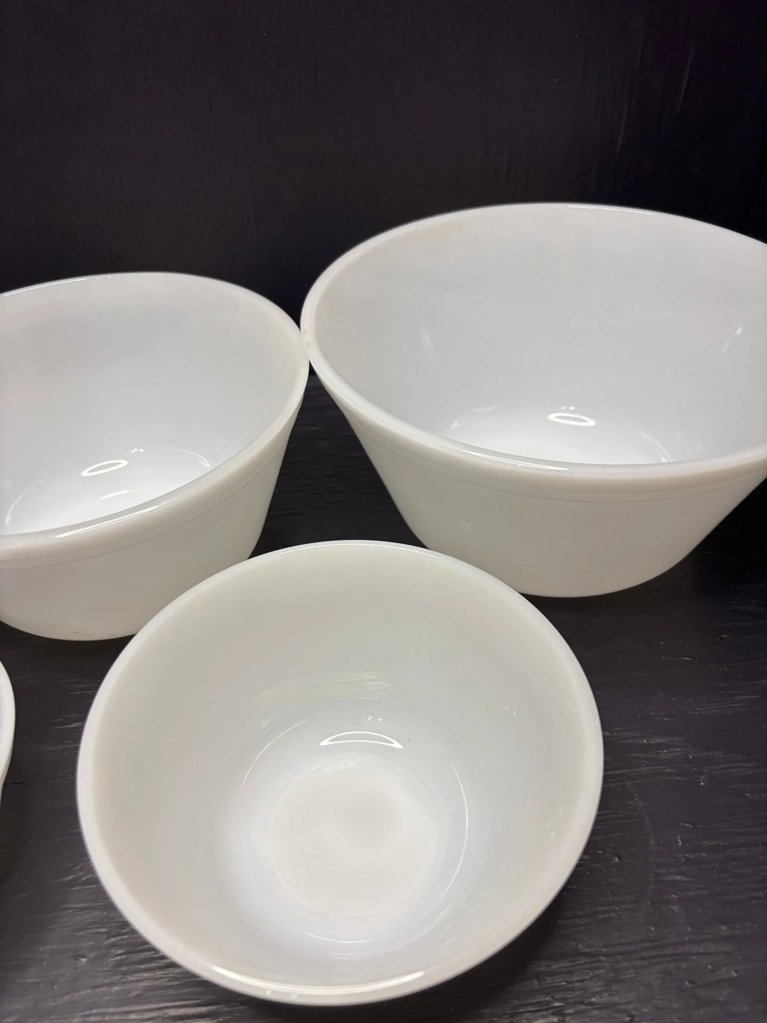 Federal Glass Milk Glass White Mixing Bowl Set image indicator(2)