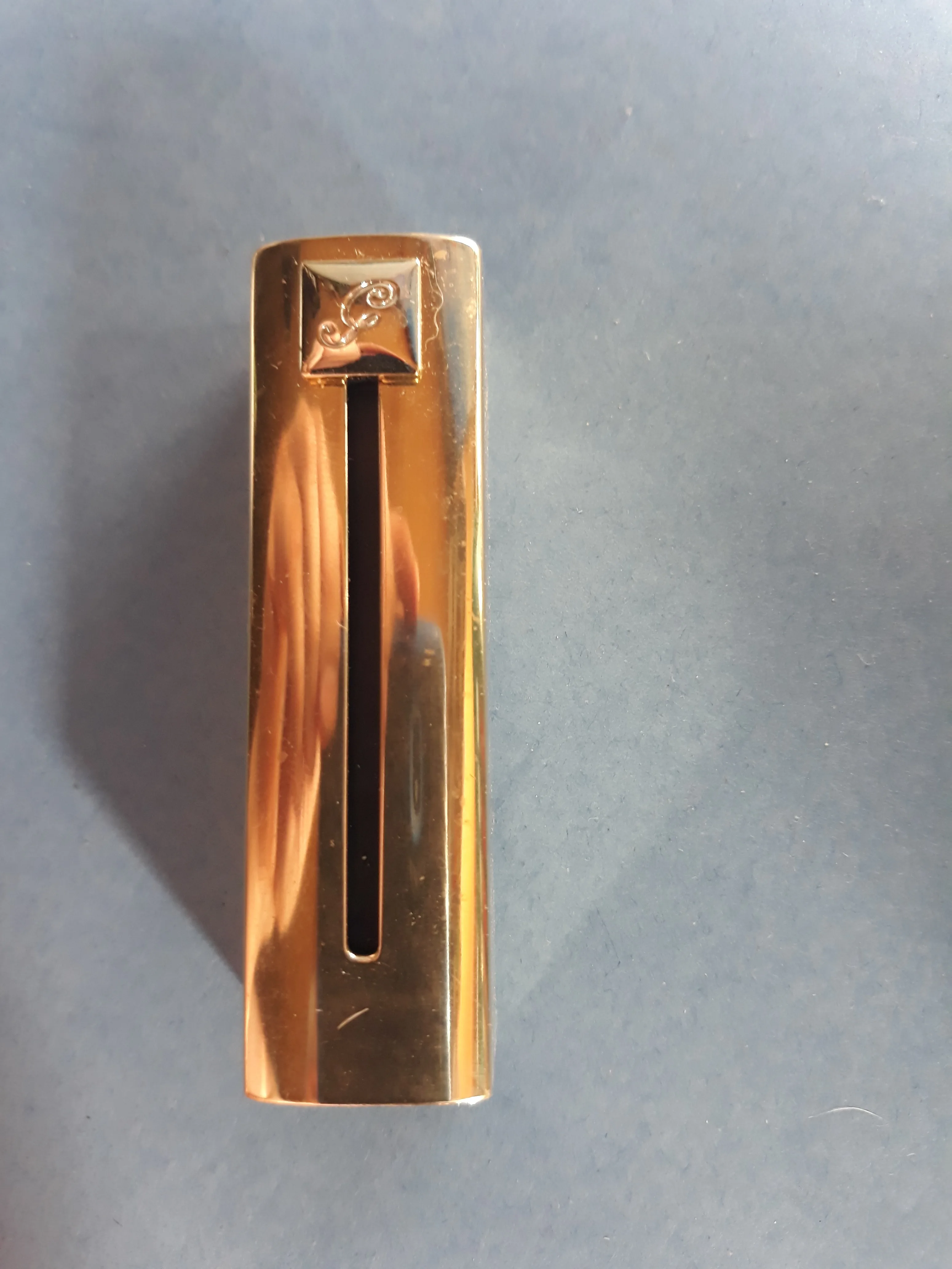 Guerlain Rouge Automatique 121 image indicator(2)
