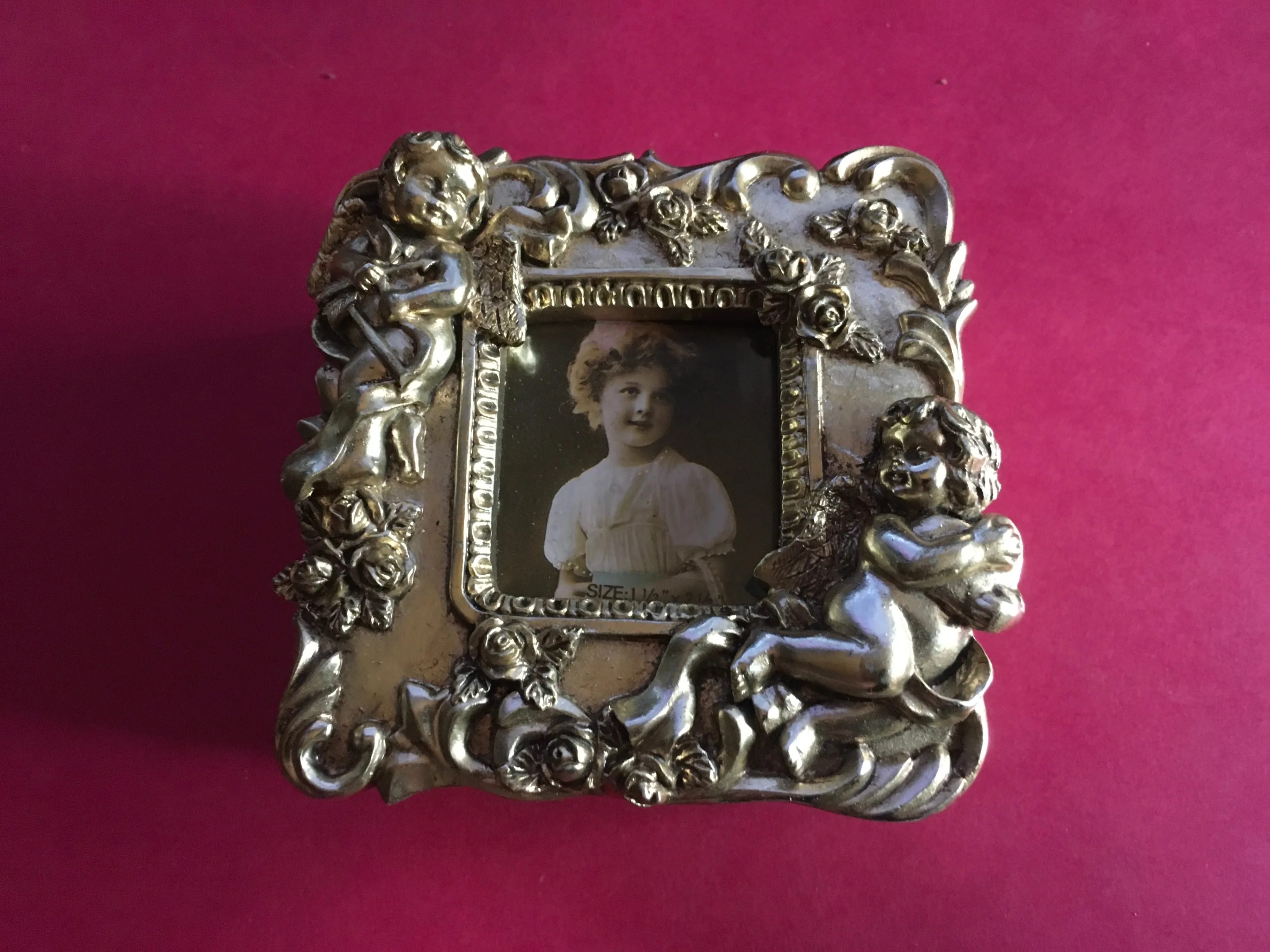 Vintage Gold Floral Jewelry Box