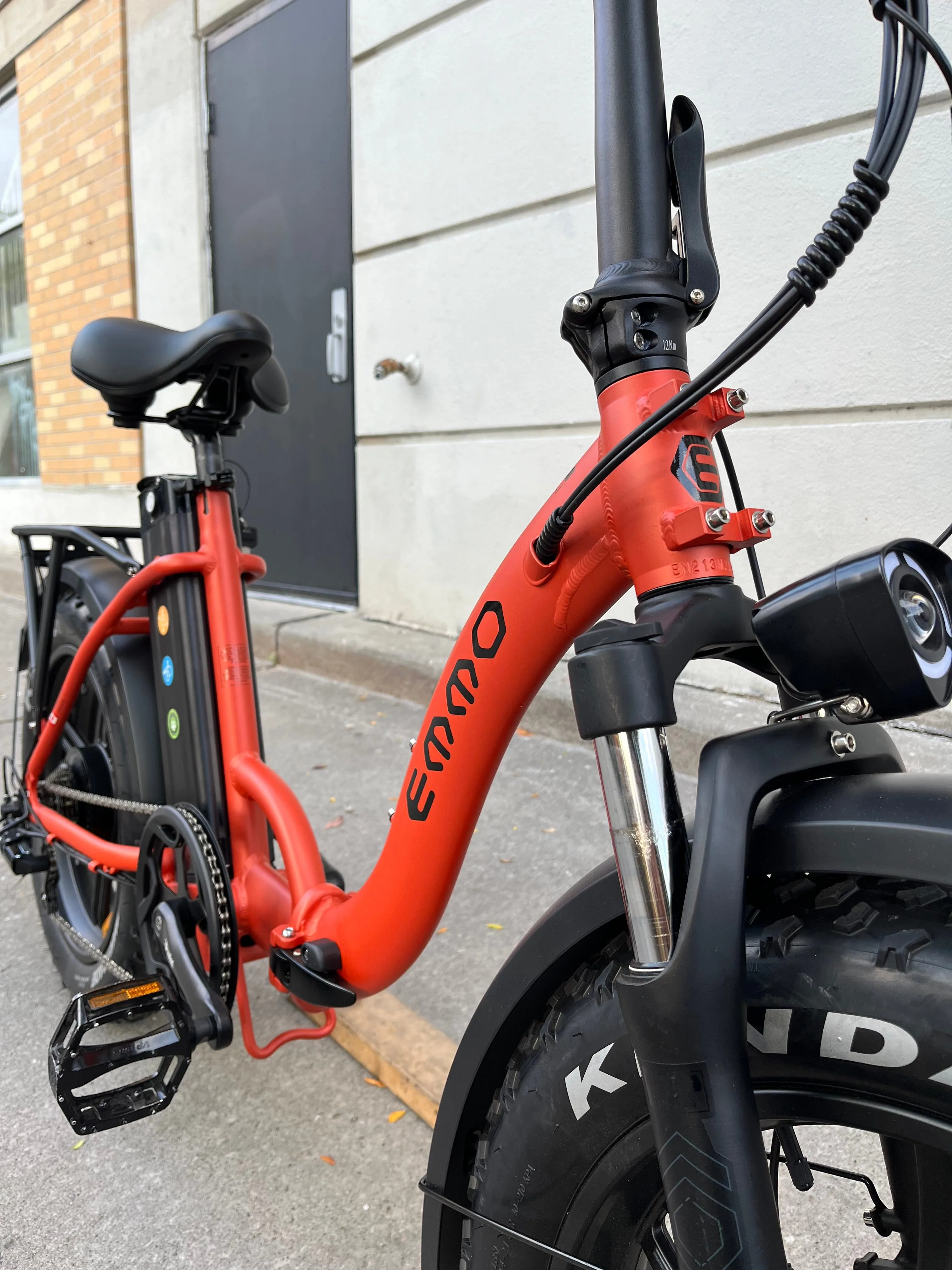 EMMO E-Mini Pro Electric Bicycle | Showroom Demo / Full Warranty image indicator(2)