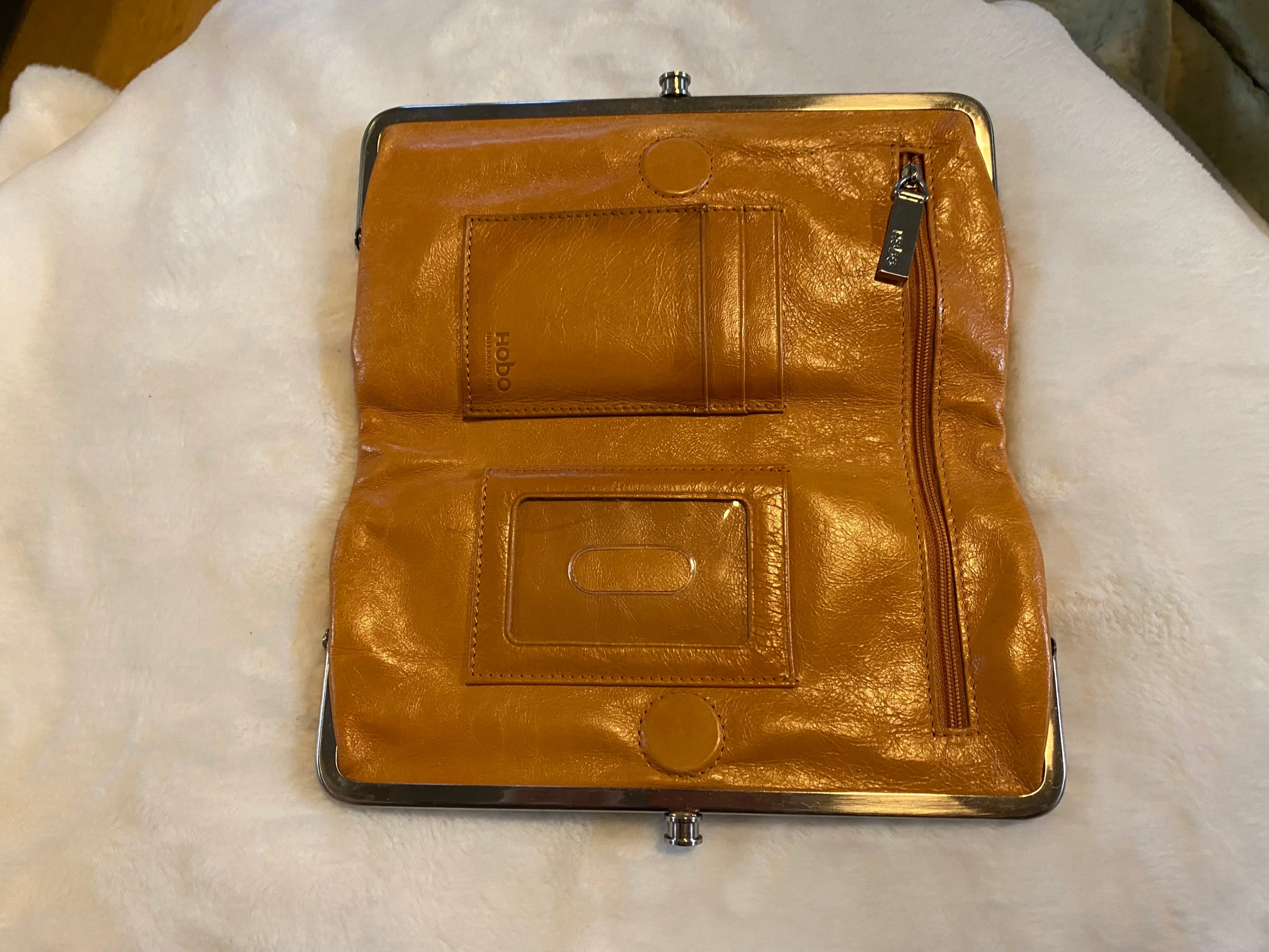 Beautiful Wallet/Clutch image indicator(2)