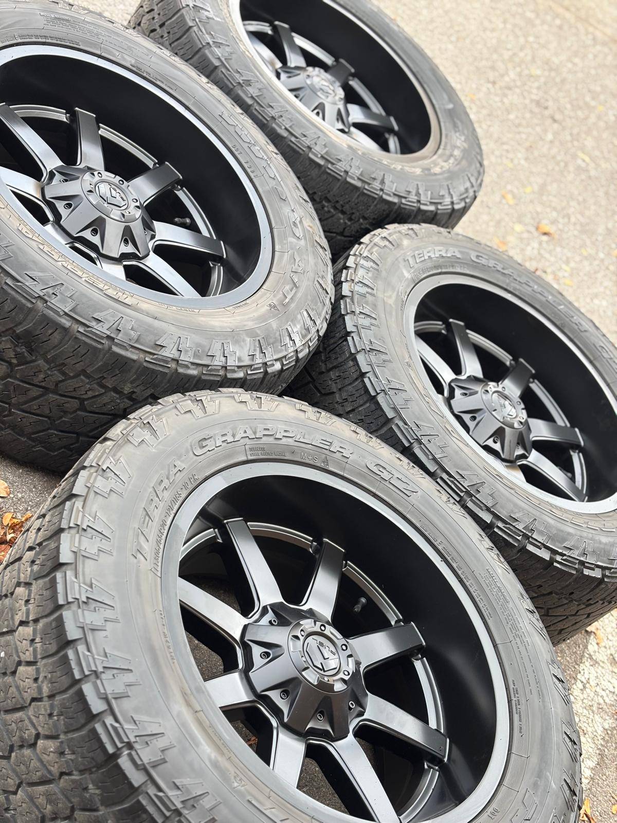 NEW 20"FUEL(6x135/6x139)+Used NITTO A/T- F150/Tahoe/Sierra/Silve - photo 4