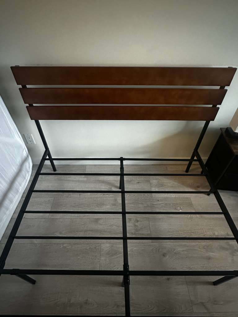 39 inch Bamboo and Metal Platform Bed Frame - photo 4