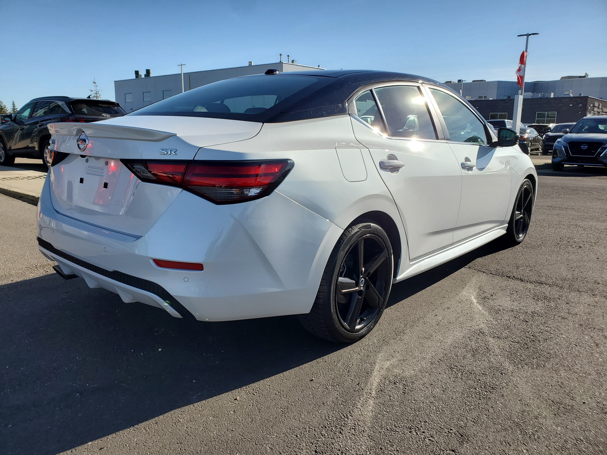 2023 Nissan Sentra SR - photo 3