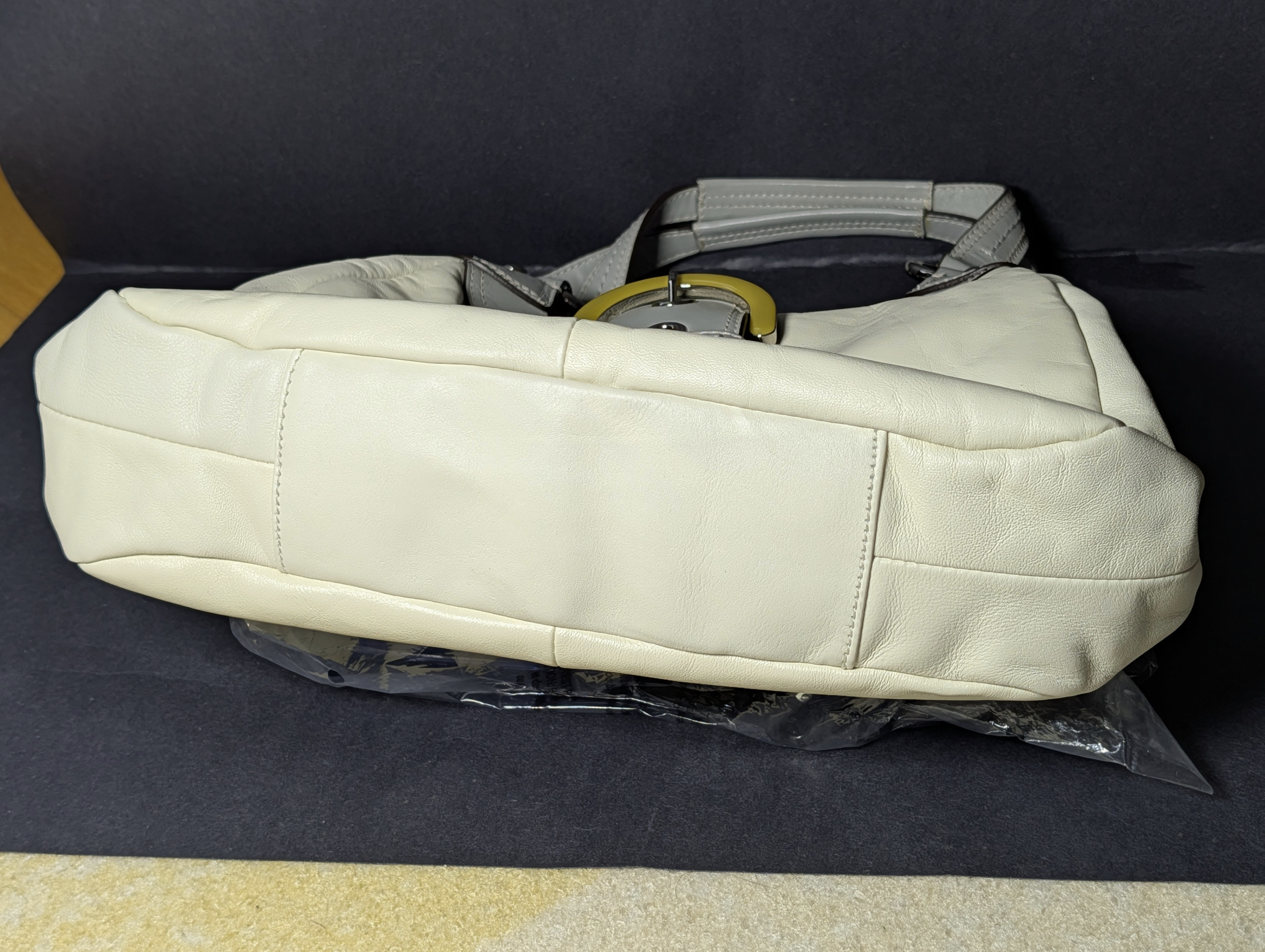 Coach White Purse/Handbag - photo 3