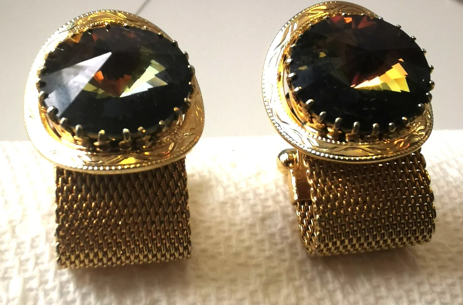 Cuff Links by Park Avenue in Original Box from the 1960s image indicator(6)