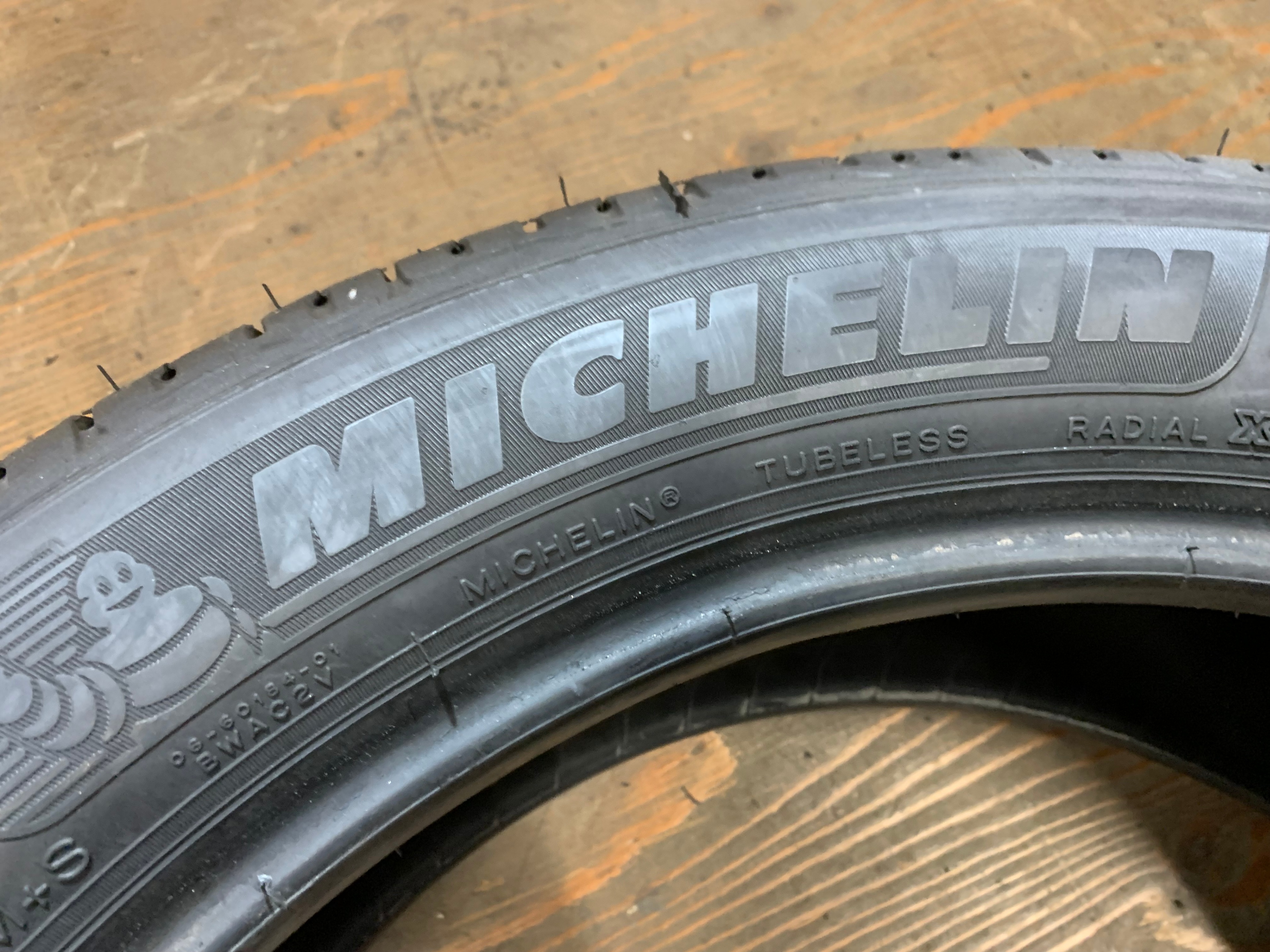 1 X single 235/55/20 M+S 102V Michelin Premier LTX wit 90% tread - photo 5