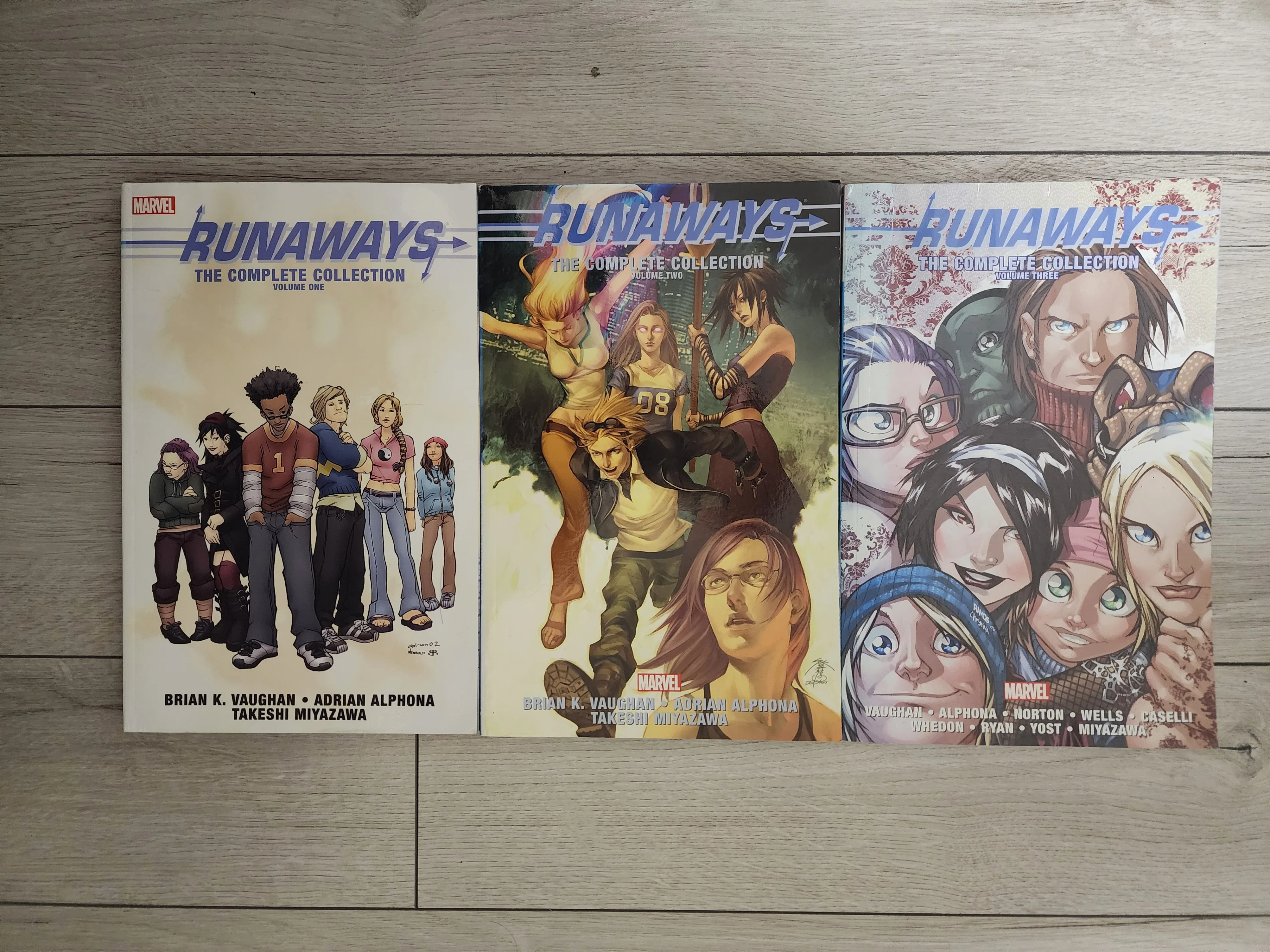 Marvels Runaways Comic / Complete Book Volume 1-3