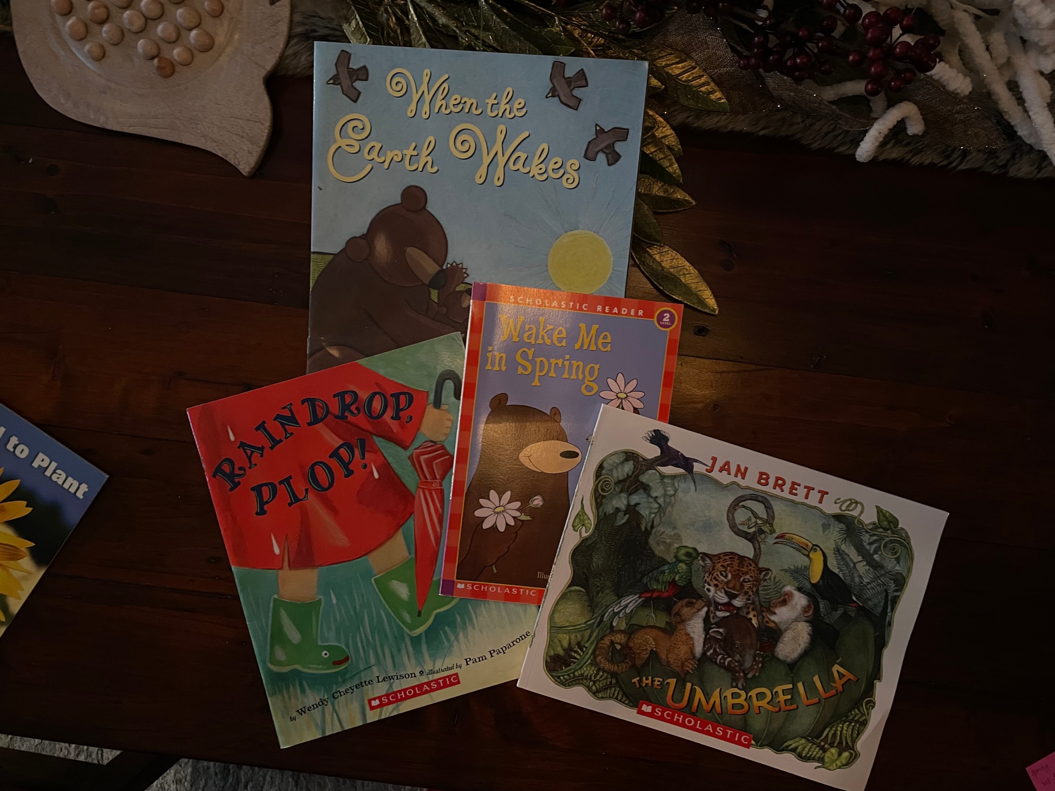 Spring Theme Primary / Elementary Books - photo 2