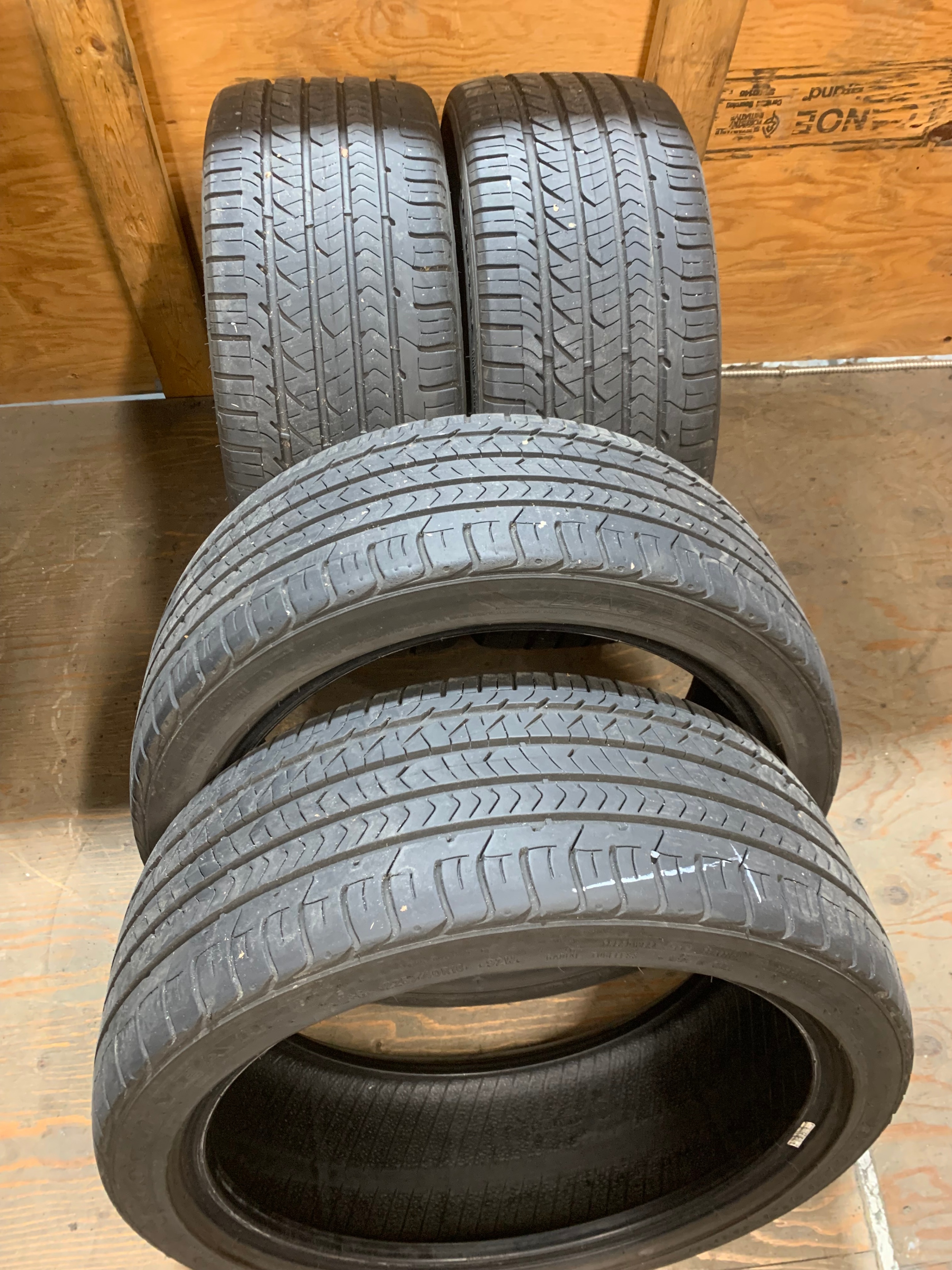 SET of 225/40/18 92W M+S Goodyear Eagle Sport A/S w good tread