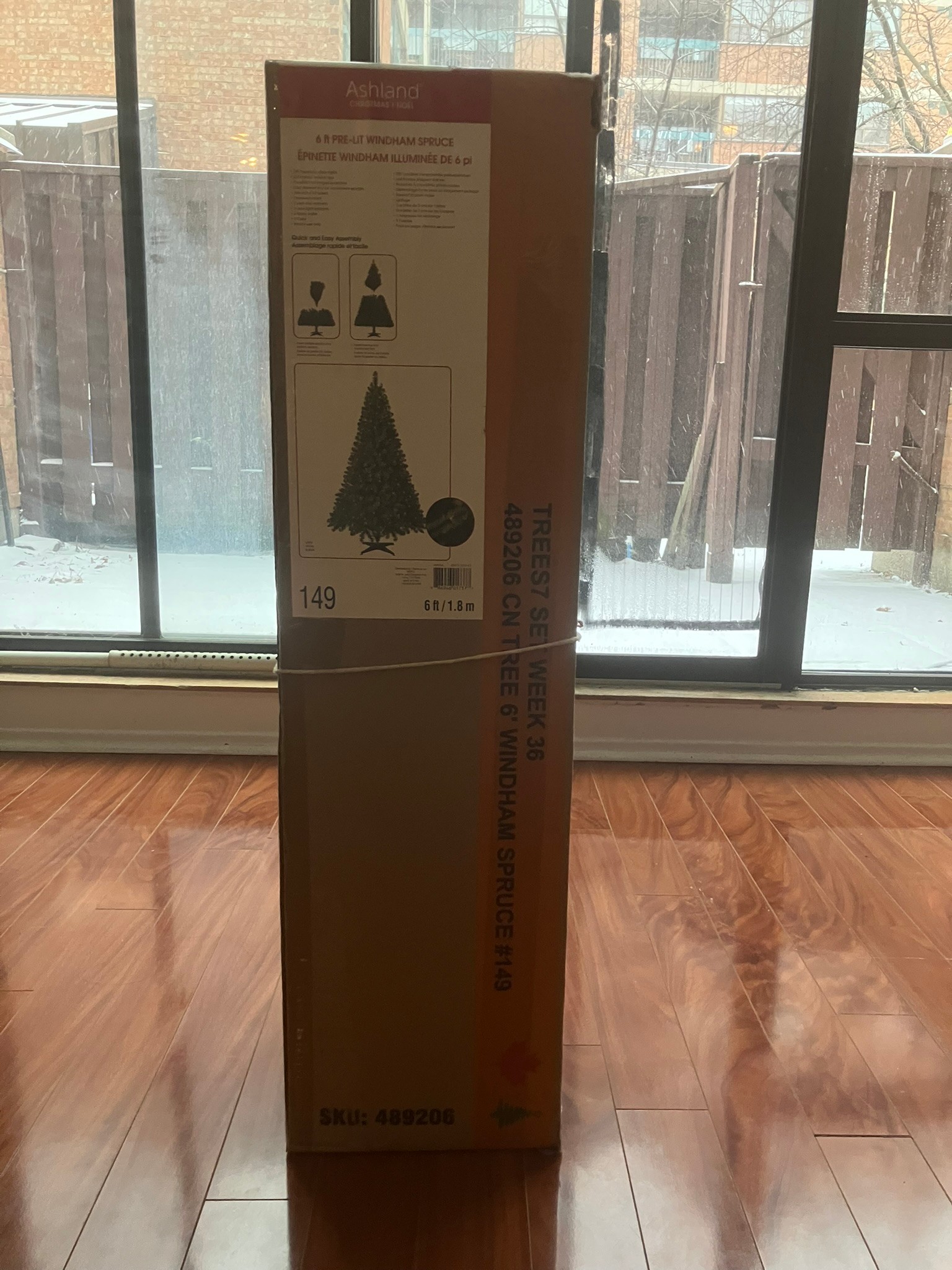 Ashland 6 ft Pre-lit Windham Spruce Tree - photo 3