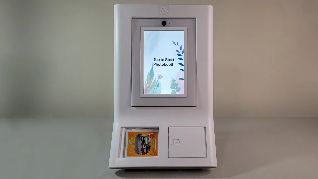 Photobooth for rent $100/8 hours image indicator(5)