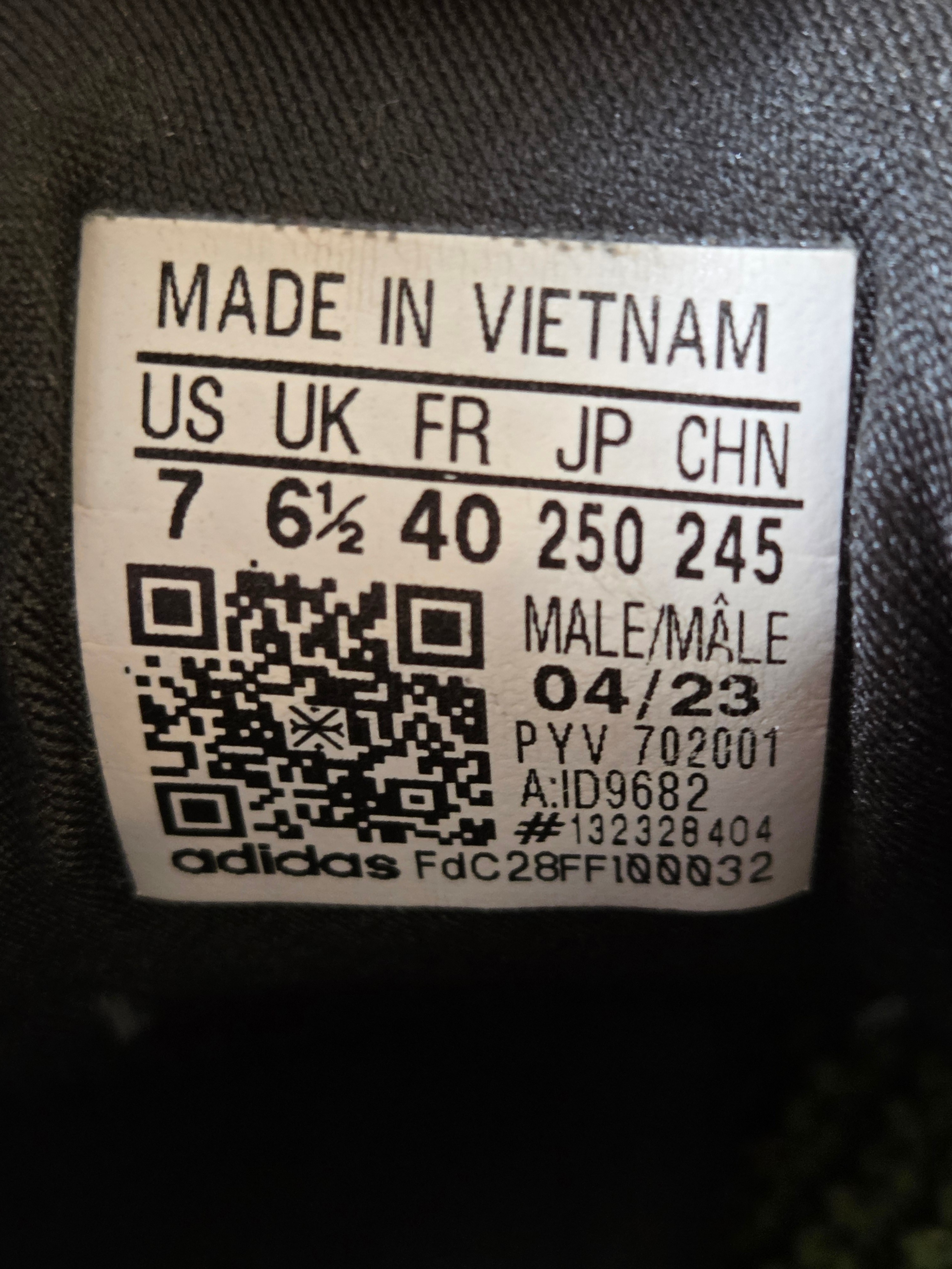 Adidas Ultraboost Primeknit, US 7, Black/Neon Green - photo 4