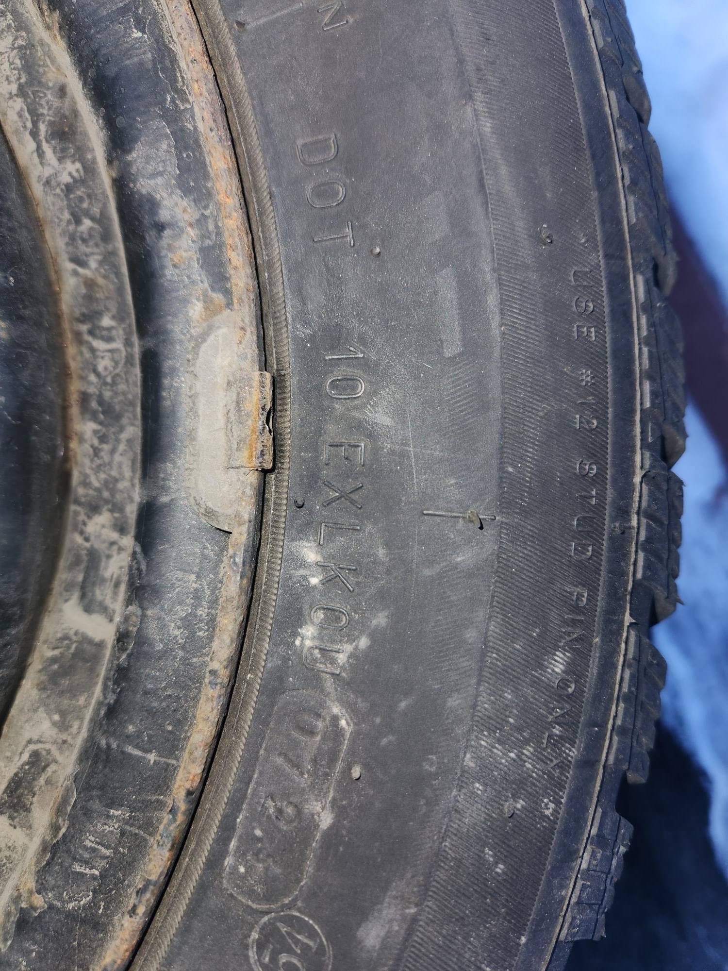 4 UNIROYAL TIGER PAW Winter Tires 175/65/14 with rims - photo 4