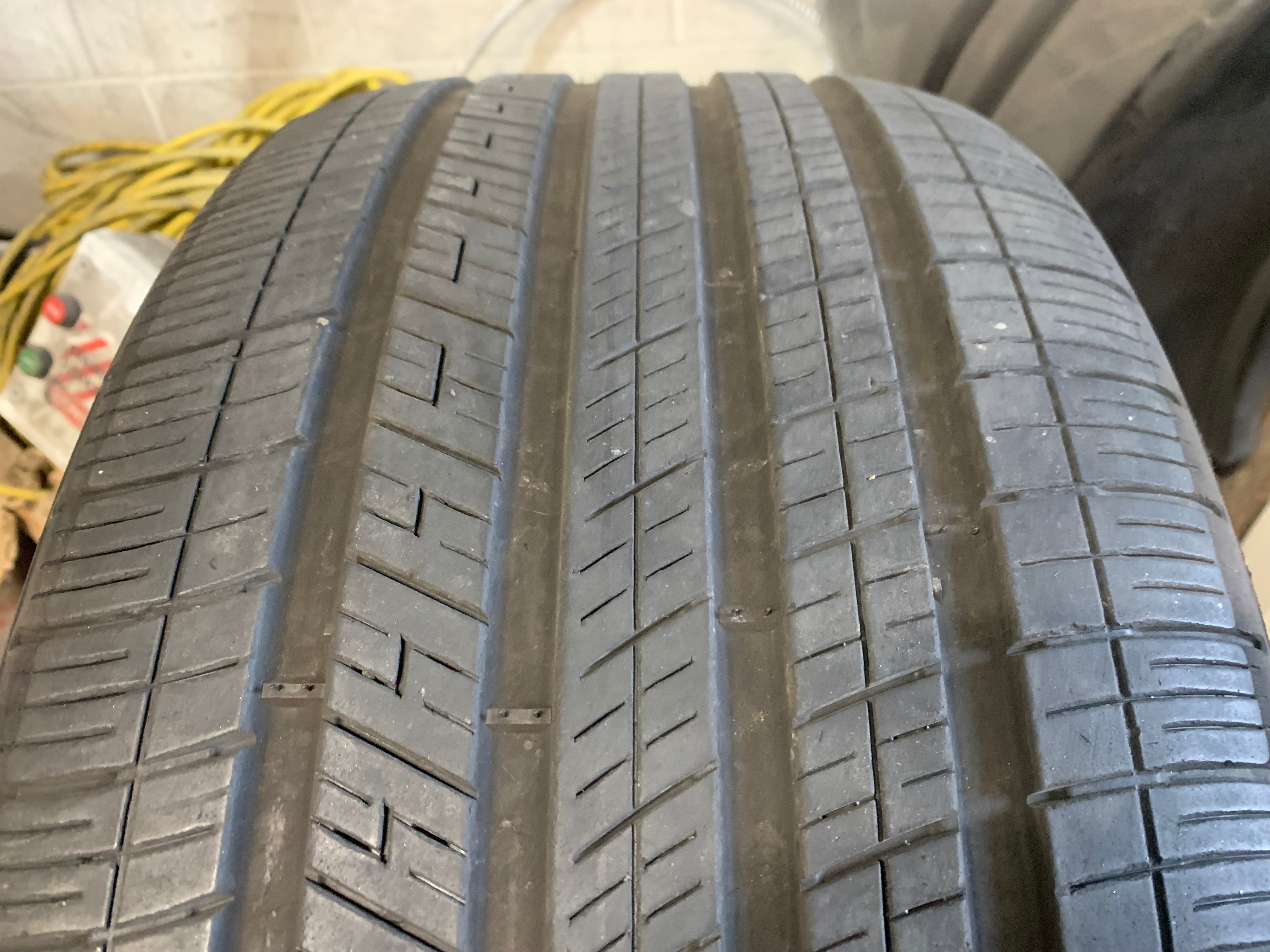 1 x single 265/40/21 M+S Michelin Pilot Sport AS4 NEO w 65% - photo 3
