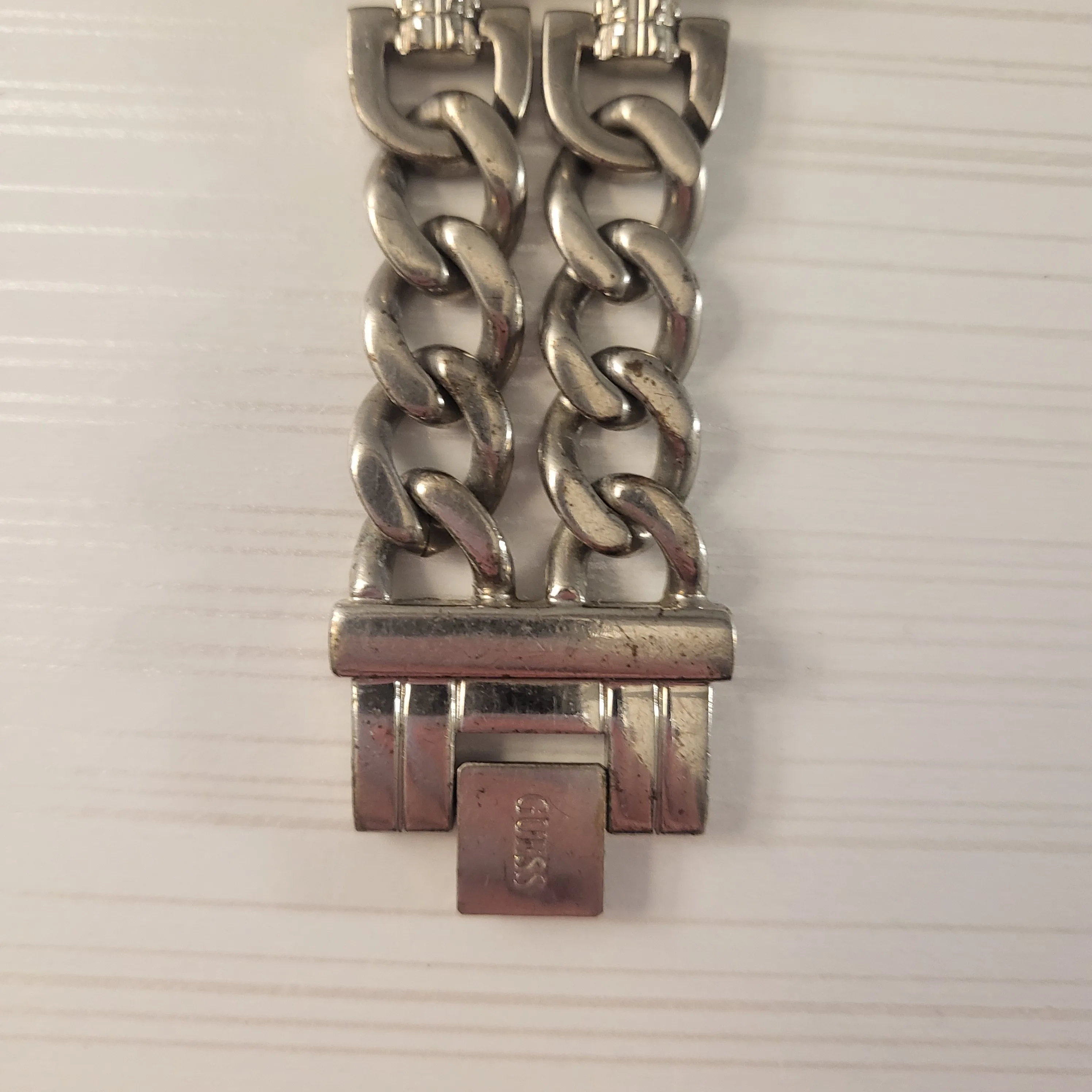 Gently Used! Guess Silver Bracelet Watch - Quick Pickup!🚀 image indicator(6)