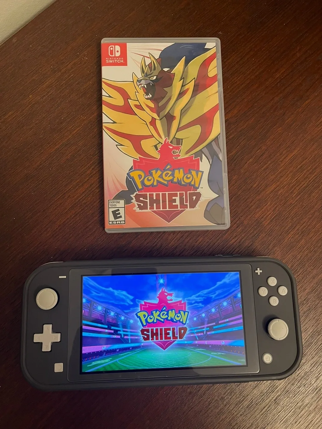 Pokemon Shield for Nintendo Switch image indicator(3)