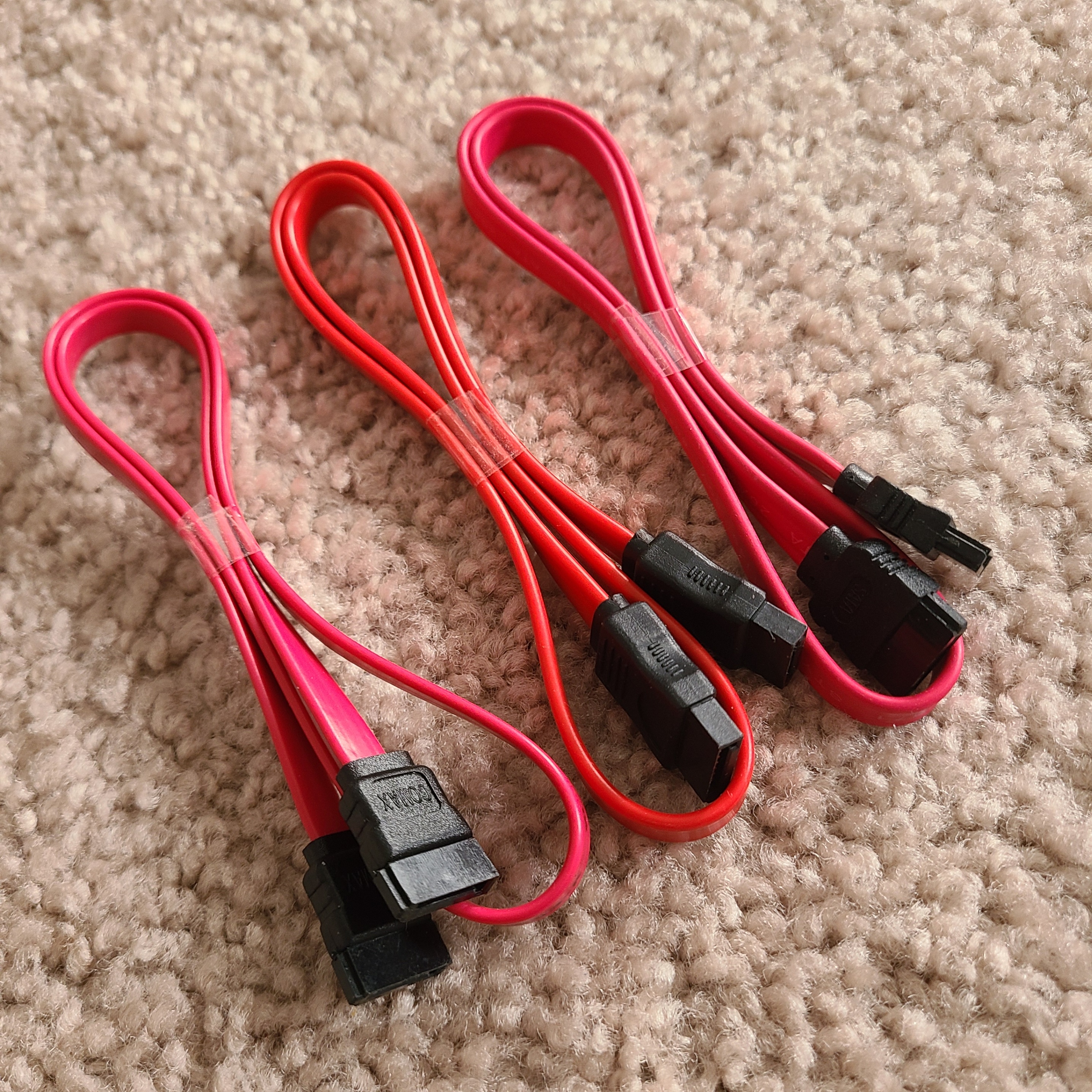 SATA Serial ATA Cable, flat connectors (3 pcs)