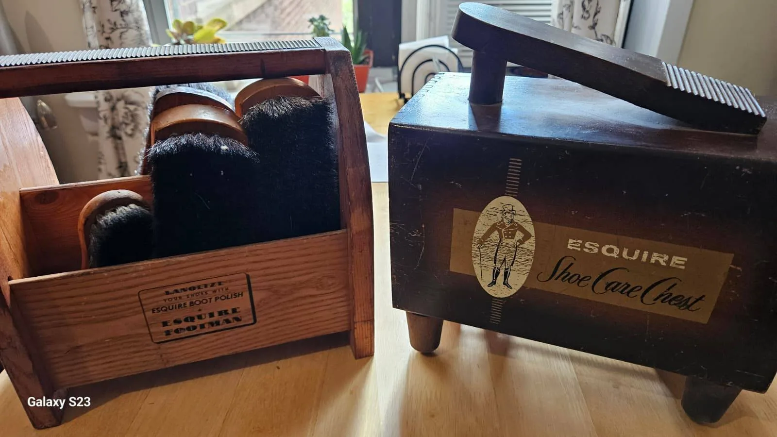 Vintage Esquire Shoe Care Chest & Boot Polish Set
