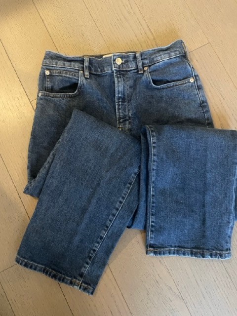Everlane Women's Way-High® Jean in Vintage Indigo, Size 28. - photo 3