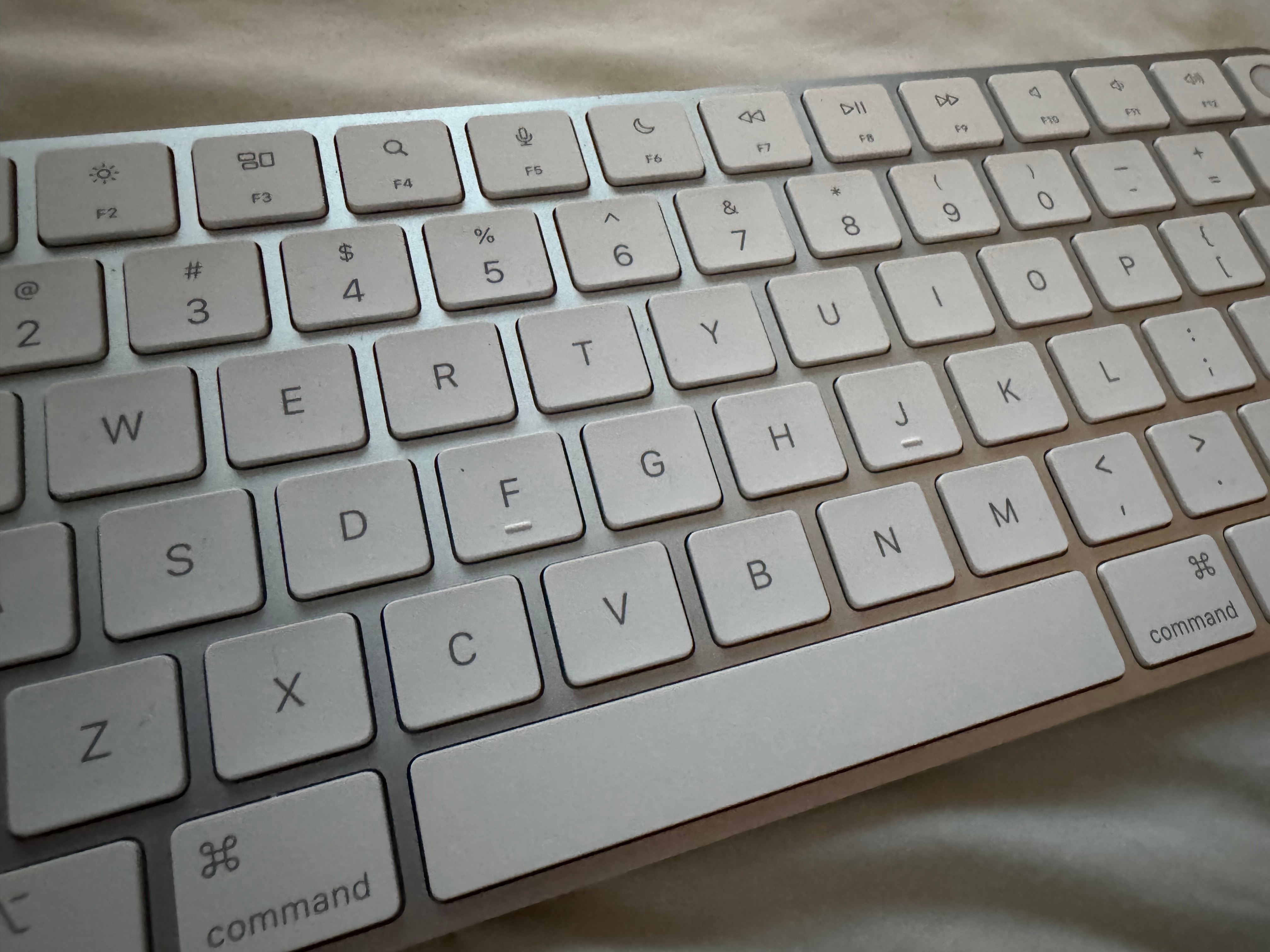 Apple Magic Keyboard with Touch ID (USB–C) - photo 5