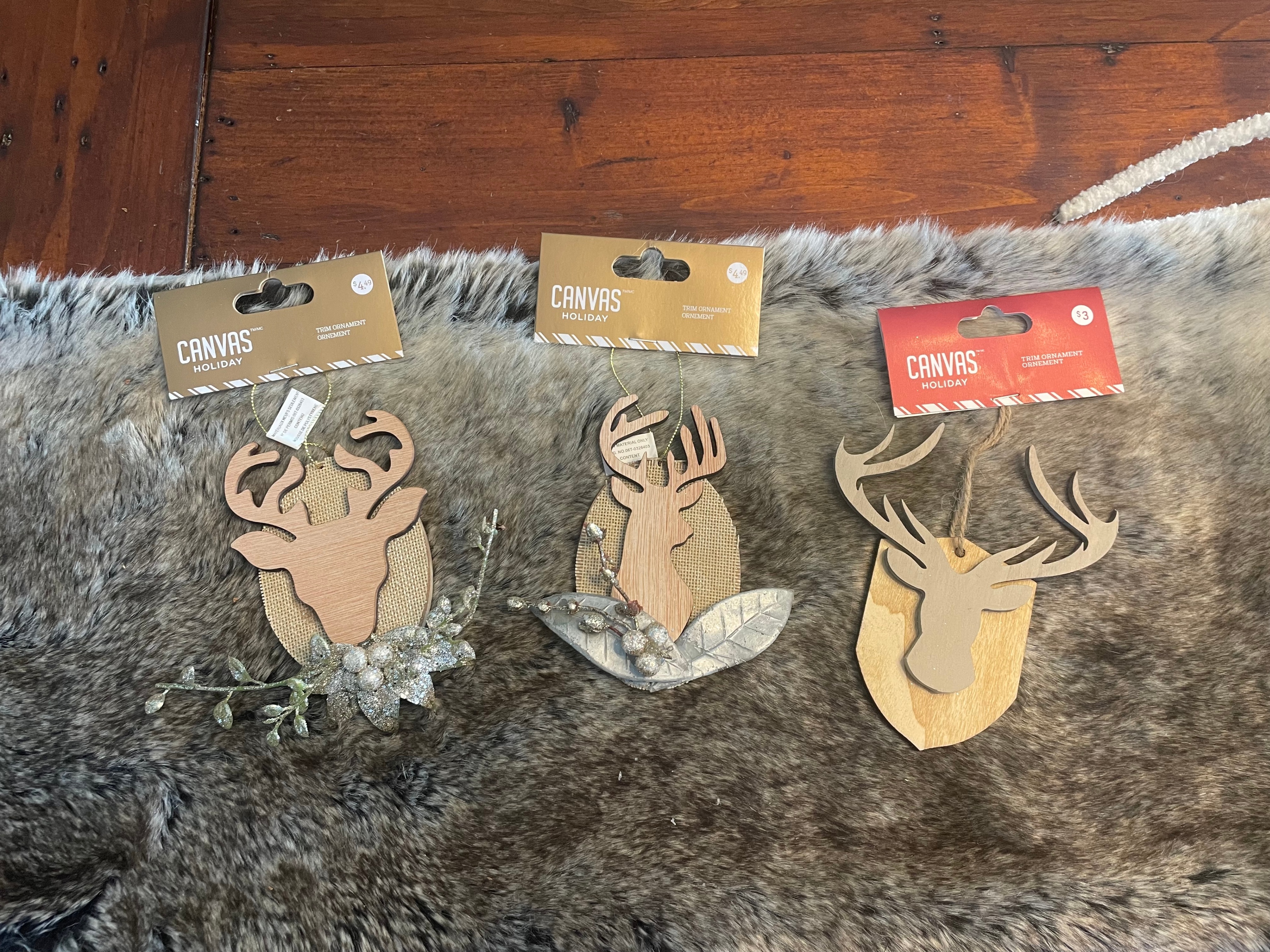 Deer Ornaments / Decorations