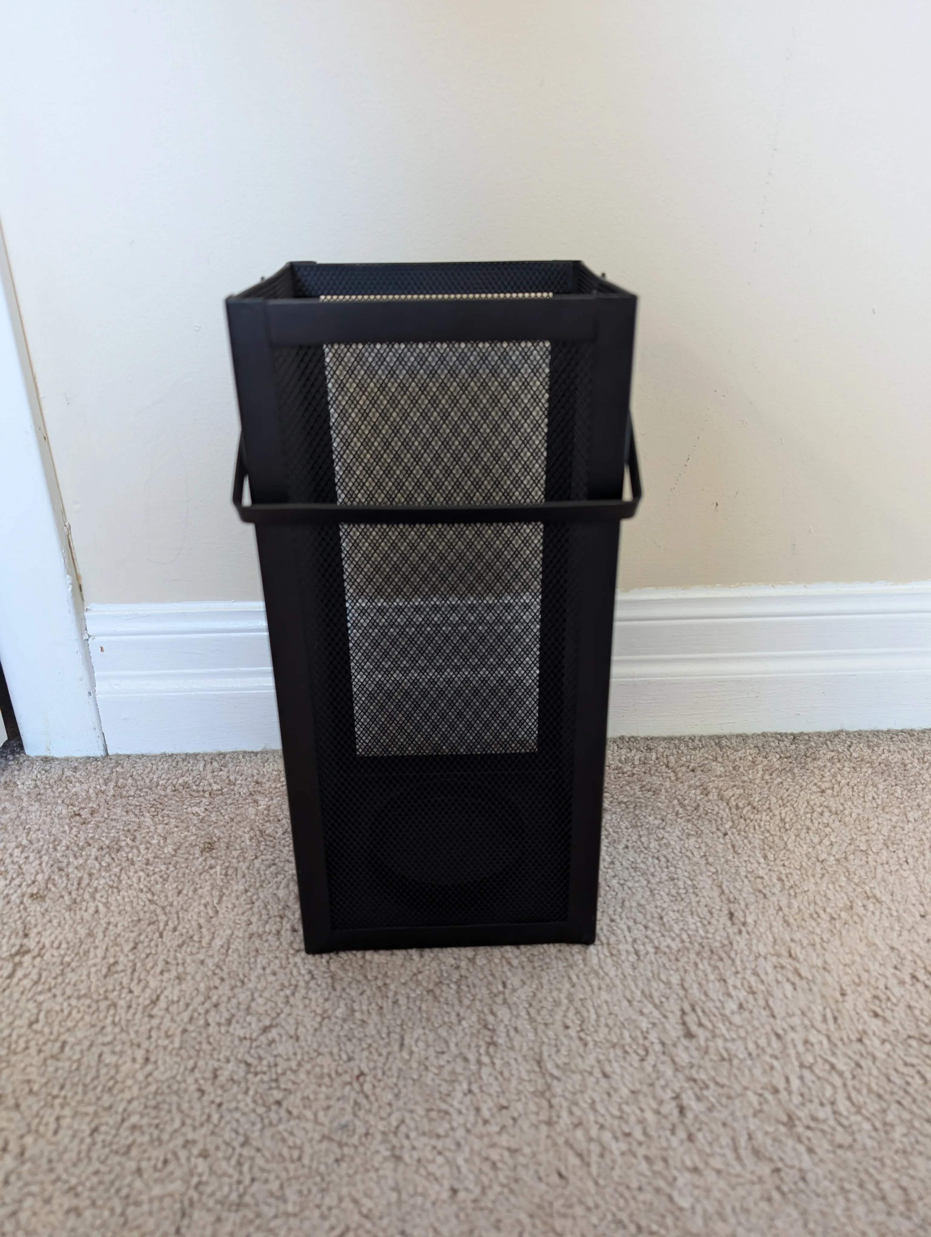 Black Metal Mesh Lantern