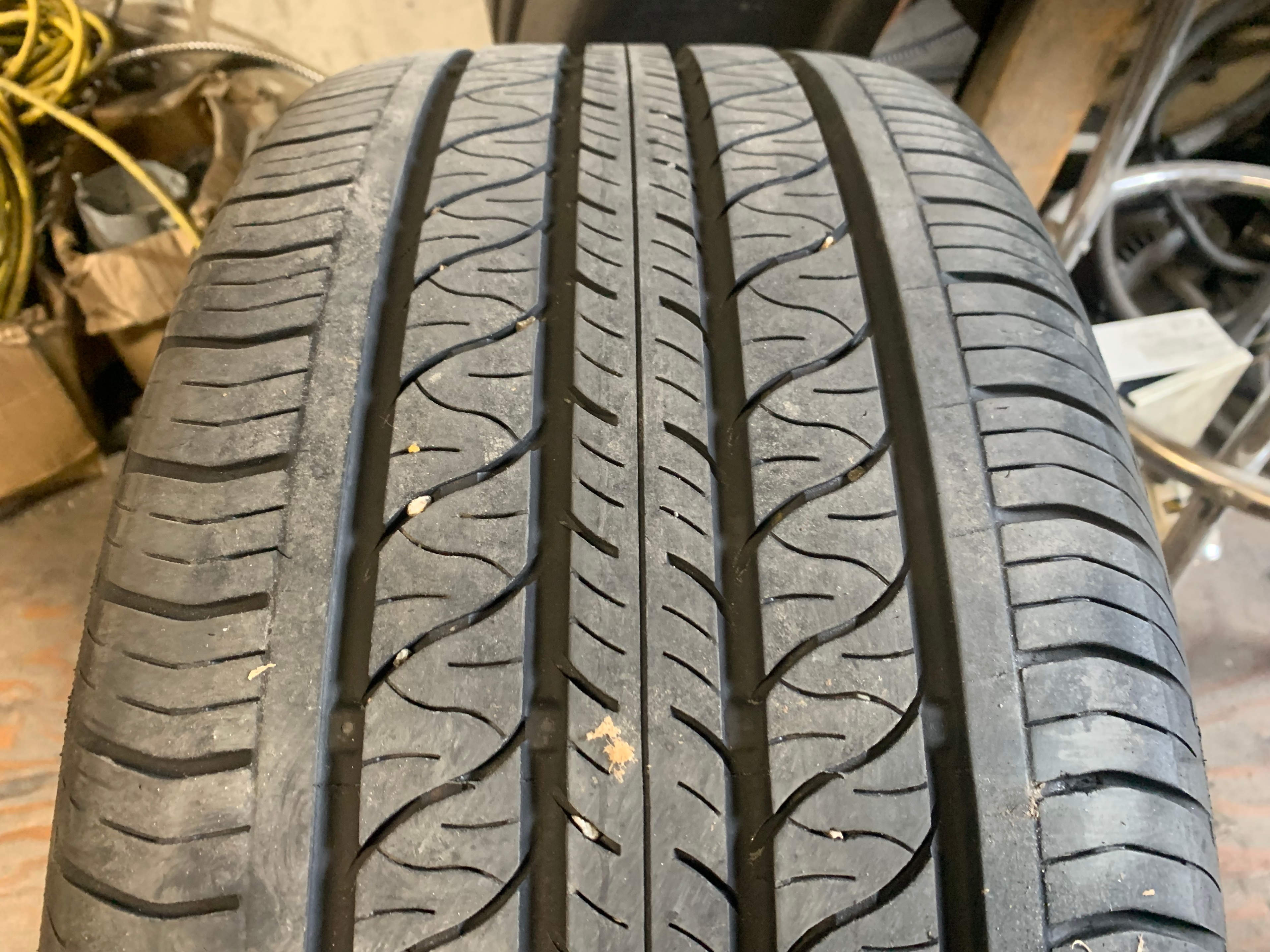 1 X single 255/45/19 M+S Continental Pro Contact RX with 65% - photo 3
