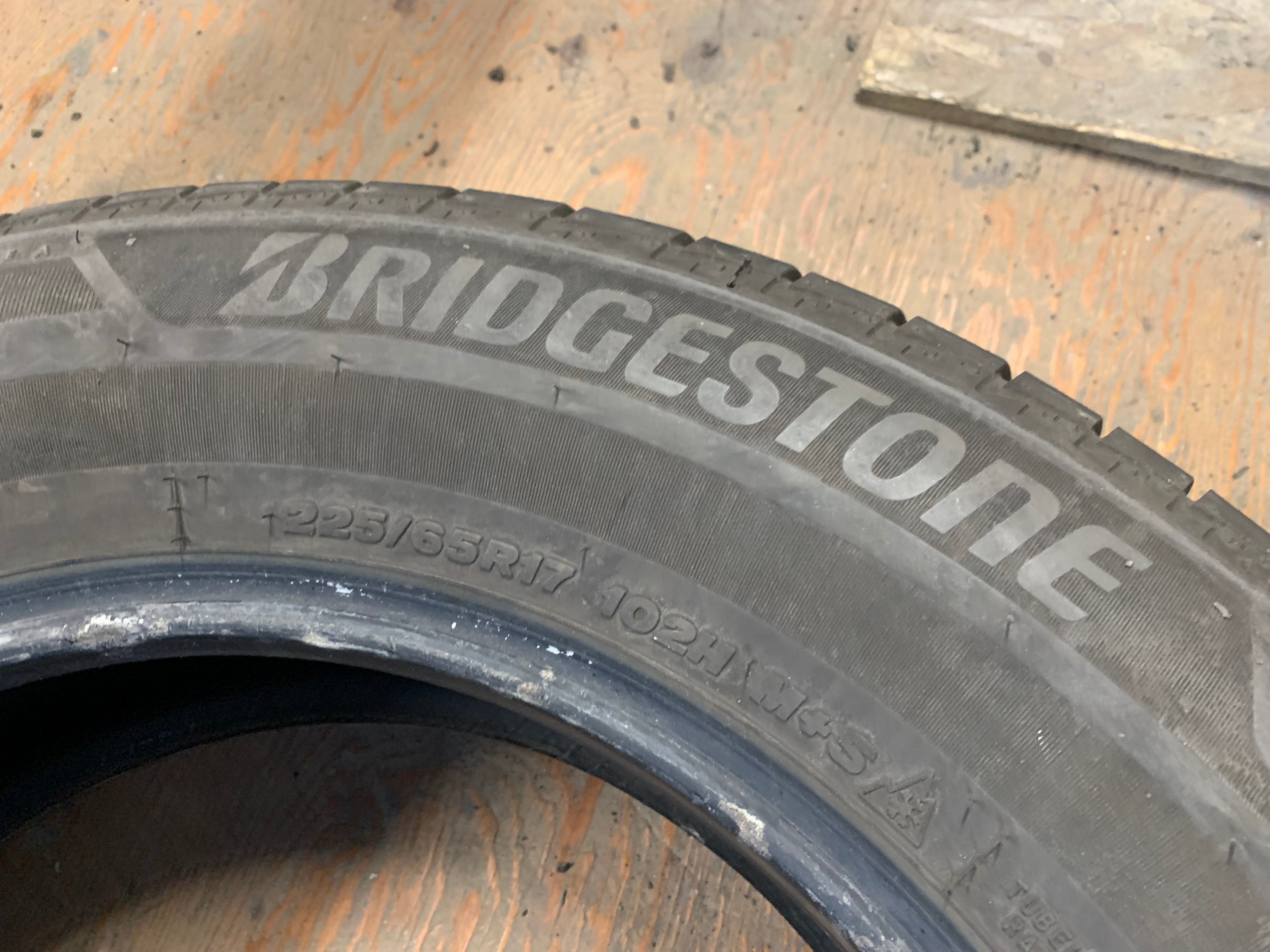 1 X single 225/65/17 M+S 102H Bridgestone Weatherpeak with 80% - photo 5