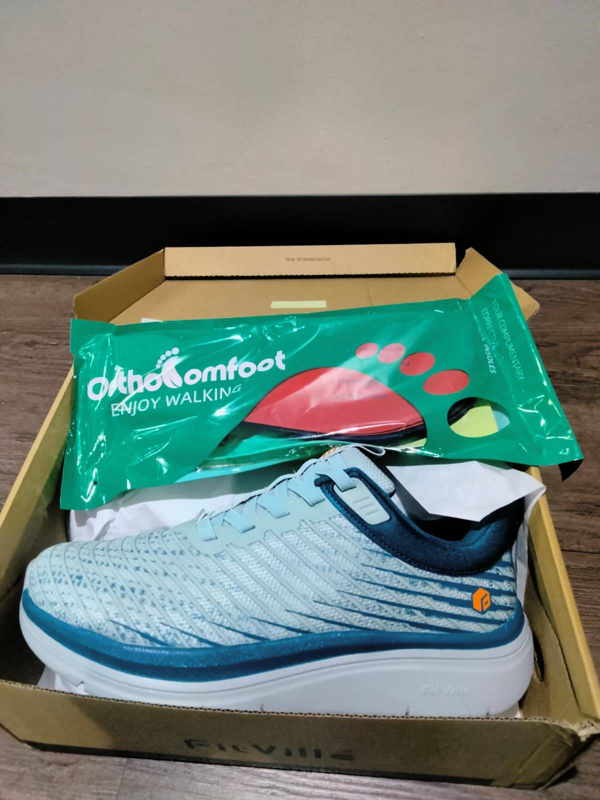 Man Walking Shoes w/ Box